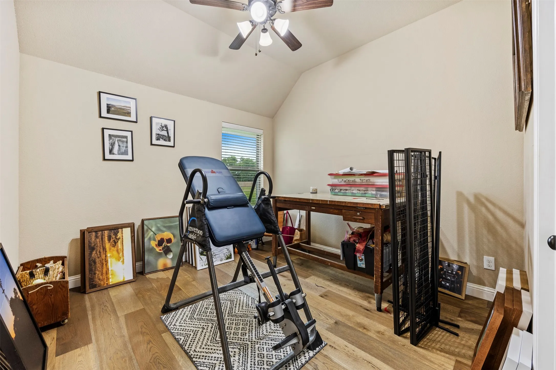 Single Family Residence For Sale in Ellis County , 1111 Yukon Boulevard, Waxahachie, Texas 75167, 4 Bedroom, 4 Bathroom, 2 Garage spaces, 3,064 Sqft, built in 2017, mls#21272550, Real Estate Agent in Waxahachie, Homes For Sale in Ellis county, Homes For Sale in Waxahachie, Realtor in Waxahachie Texas, Real Estate Brokerage Independent Realty Texas, Luminita Cordes Realtor