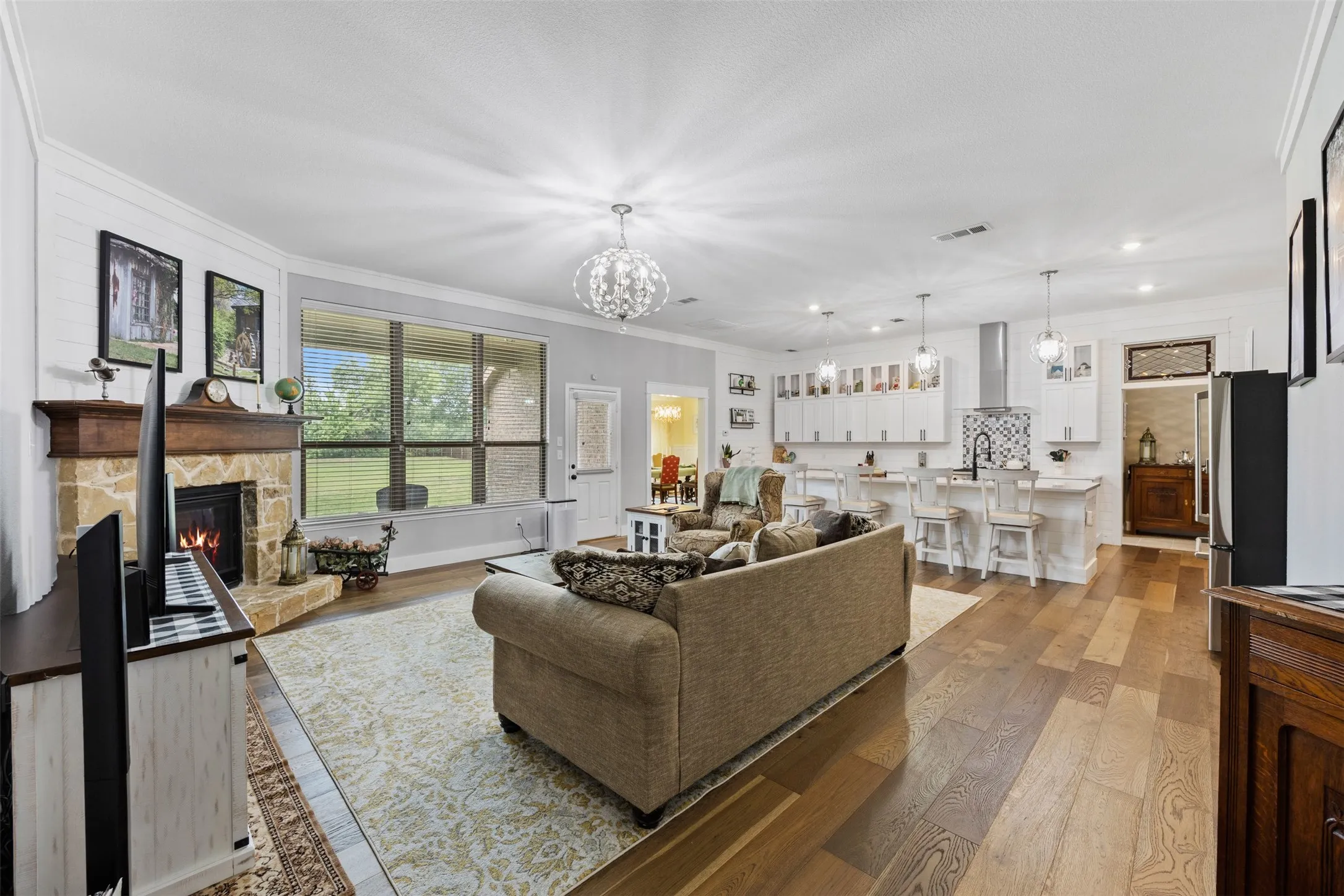 Single Family Residence For Sale in Ellis County , 1111 Yukon Boulevard, Waxahachie, Texas 75167, 4 Bedroom, 4 Bathroom, 2 Garage spaces, 3,064 Sqft, built in 2017, mls#21272550, Real Estate Agent in Waxahachie, Homes For Sale in Ellis county, Homes For Sale in Waxahachie, Realtor in Waxahachie Texas, Real Estate Brokerage Independent Realty Texas, Luminita Cordes Realtor