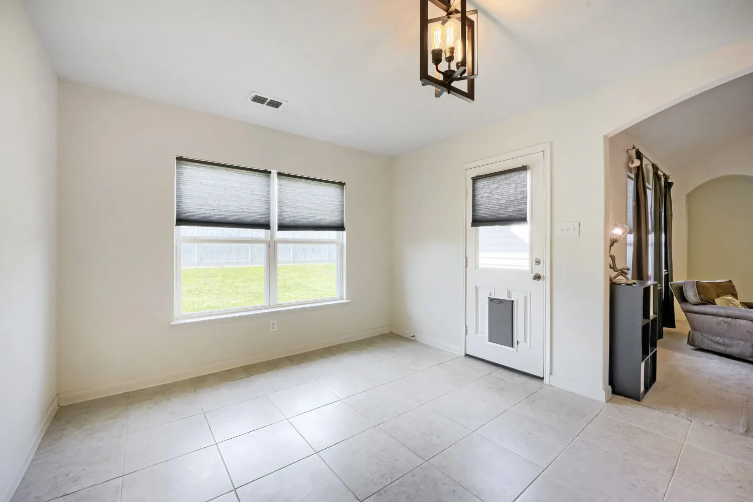 Single Family Residence For Sale in Kaufman County , 4015 Elderberry Street, Forney, Texas 75126, 3 Bedroom, 2 Bathroom, 2 Garage spaces, 1,541 Sqft, built in 2016, mls#21269555, Real Estate Agent in Forney, Homes For Sale in Kaufman county, Homes For Sale in Forney, Realtor in Forney Texas, Real Estate Brokerage Independent Realty Texas, Luminita Cordes Realtor