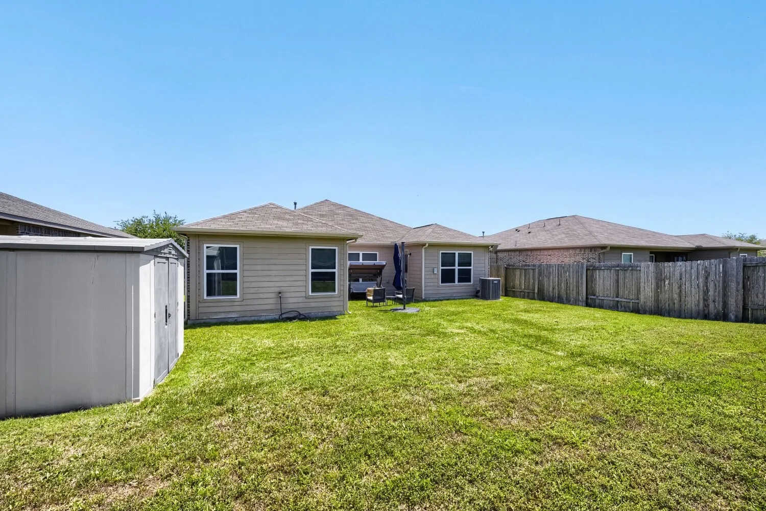 Single Family Residence For Sale in Kaufman County , 4015 Elderberry Street, Forney, Texas 75126, 3 Bedroom, 2 Bathroom, 2 Garage spaces, 1,541 Sqft, built in 2016, mls#21269555, Real Estate Agent in Forney, Homes For Sale in Kaufman county, Homes For Sale in Forney, Realtor in Forney Texas, Real Estate Brokerage Independent Realty Texas, Luminita Cordes Realtor