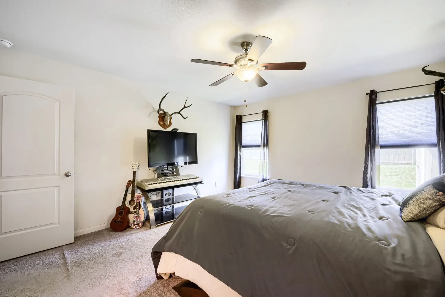 Single Family Residence For Sale in Kaufman County , 4015 Elderberry Street, Forney, Texas 75126, 3 Bedroom, 2 Bathroom, 2 Garage spaces, 1,541 Sqft, built in 2016, mls#21269555, Real Estate Agent in Forney, Homes For Sale in Kaufman county, Homes For Sale in Forney, Realtor in Forney Texas, Real Estate Brokerage Independent Realty Texas, Luminita Cordes Realtor