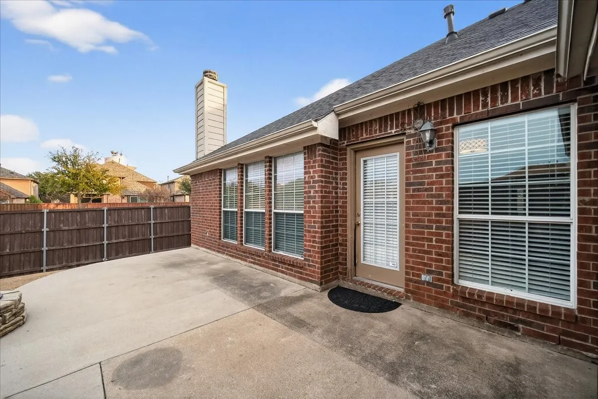 Single Family Residence For Sale in Collin County , 11758 Corsicana Drive, Frisco, Texas 75035, 3 Bedroom, 2 Bathroom, 2 Garage spaces, 1,990 Sqft, built in 2004, mls#21272561, Real Estate Agent in Frisco, Homes For Sale in Collin county, Homes For Sale in Frisco, Realtor in Frisco Texas, Real Estate Brokerage Independent Realty Texas, Luminita Cordes Realtor