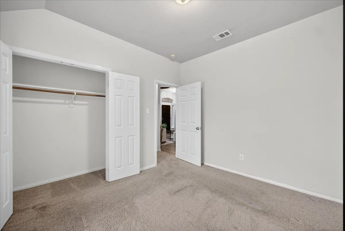Single Family Residence For Sale in Collin County , 11758 Corsicana Drive, Frisco, Texas 75035, 3 Bedroom, 2 Bathroom, 2 Garage spaces, 1,990 Sqft, built in 2004, mls#21272561, Real Estate Agent in Frisco, Homes For Sale in Collin county, Homes For Sale in Frisco, Realtor in Frisco Texas, Real Estate Brokerage Independent Realty Texas, Luminita Cordes Realtor