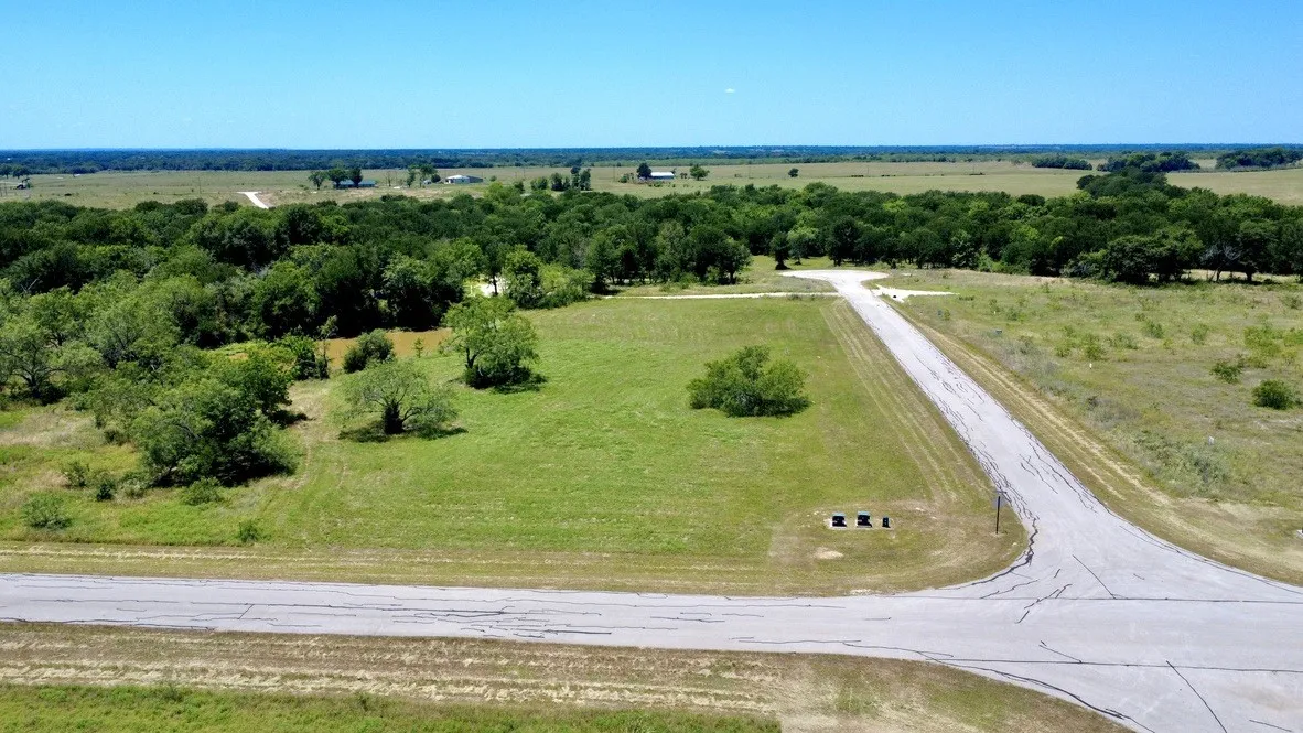 Improved Land For Sale in Navarro County , Lot 29 Stillwater Shores Drive, Corsicana, Texas 75109, 0, 0, Garage spaces, 0 Sqft, built in 0, mls#21272562, Real Estate Agent in Corsicana, Homes For Sale in Navarro county, Homes For Sale in Corsicana, Realtor in Corsicana Texas, Real Estate Brokerage Independent Realty Texas, Luminita Cordes Realtor