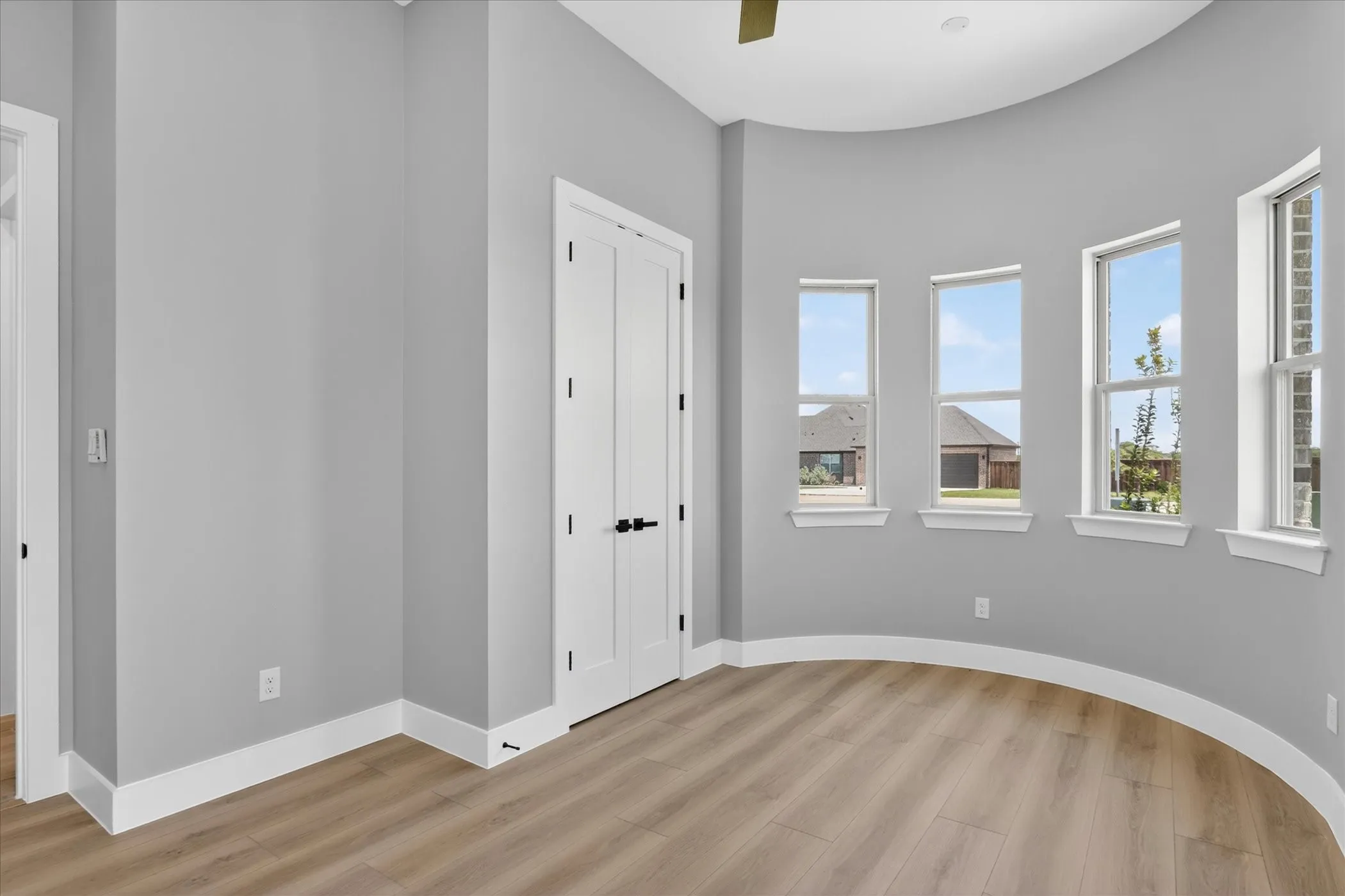 Single Family Residence For Sale in Parker County , 1000 Elevation Trail, Weatherford, Texas 76087, 4 Bedroom, 4 Bathroom, 2 Garage spaces, 2,517 Sqft, built in 2025, mls#21267956, Real Estate Agent in Weatherford, Homes For Sale in Parker county, Homes For Sale in Weatherford, Realtor in Weatherford Texas, Real Estate Brokerage Independent Realty Texas, Luminita Cordes Realtor