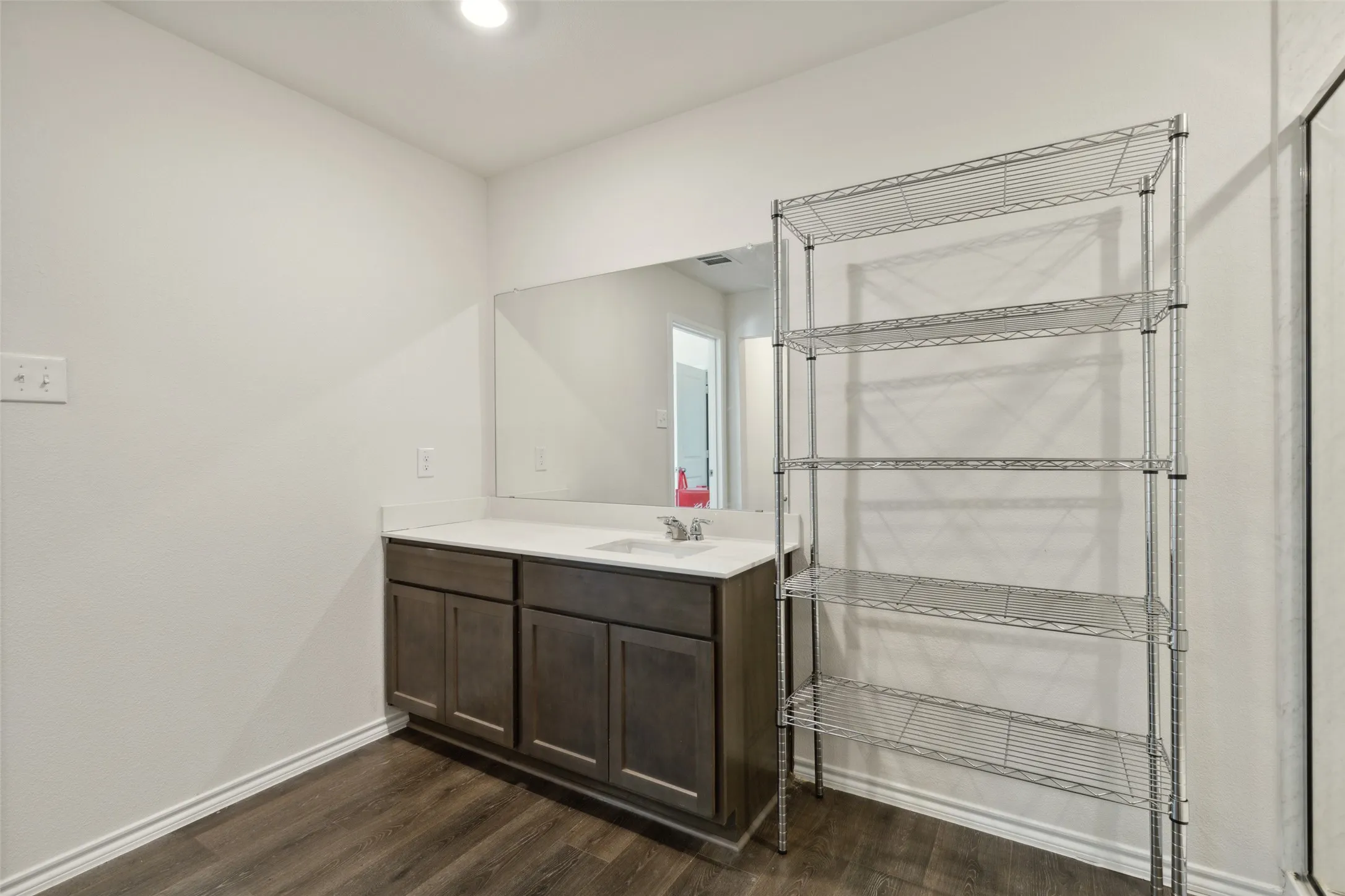 Single Family Residence For Sale in Hunt County , 2134 Berrywood Drive, Royse City, Texas 75189, 4 Bedroom, 3 Bathroom, 2 Garage spaces, 2,097 Sqft, built in 2022, mls#21267868, Real Estate Agent in Royse City, Homes For Sale in Hunt county, Homes For Sale in Royse City, Realtor in Royse City Texas, Real Estate Brokerage Independent Realty Texas, Luminita Cordes Realtor