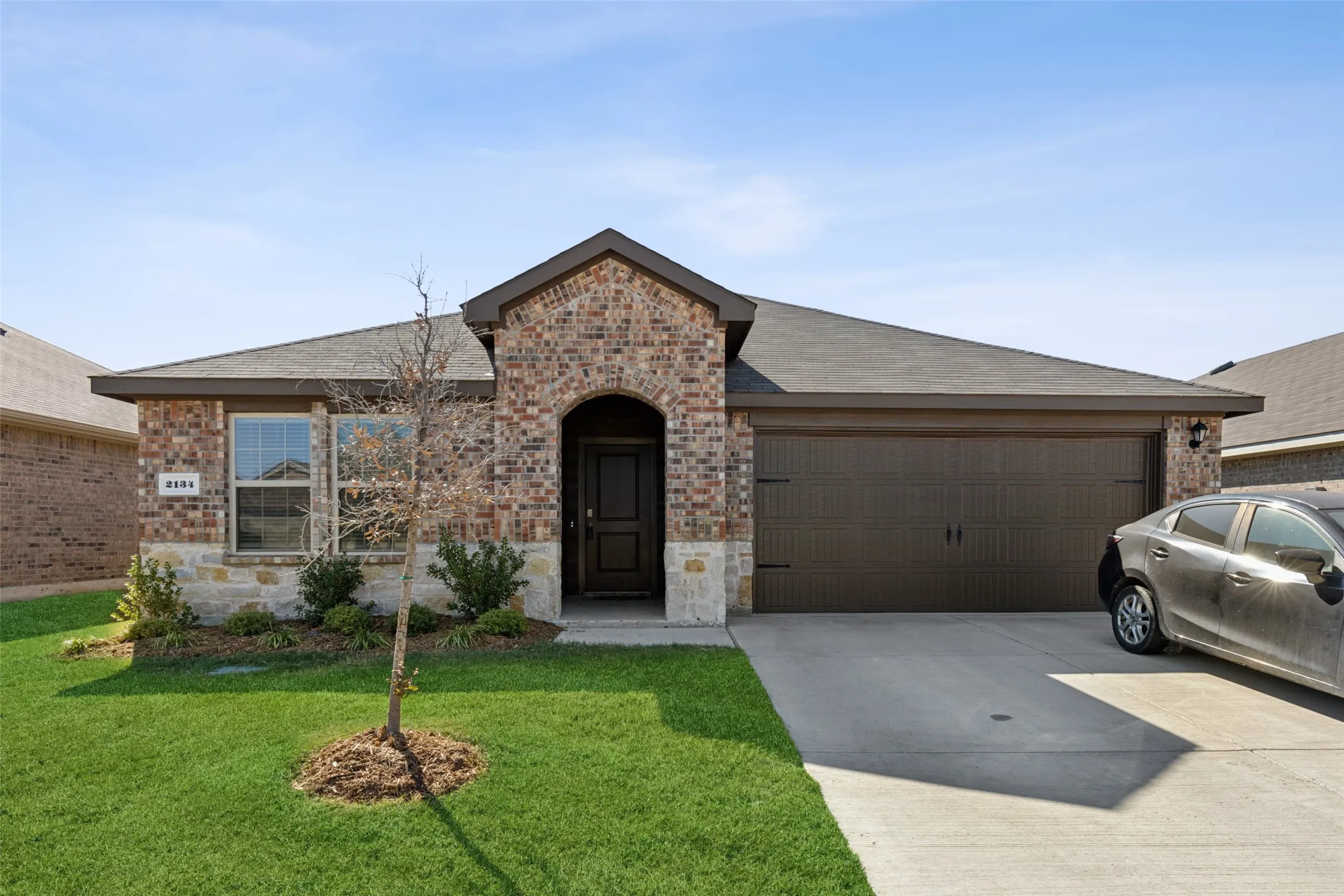 Single Family Residence For Sale in Hunt County , 2134 Berrywood Drive, Royse City, Texas 75189, 4 Bedroom, 3 Bathroom, 2 Garage spaces, 2,097 Sqft, built in 2022, mls#21267868, Real Estate Agent in Royse City, Homes For Sale in Hunt county, Homes For Sale in Royse City, Realtor in Royse City Texas, Real Estate Brokerage Independent Realty Texas, Luminita Cordes Realtor