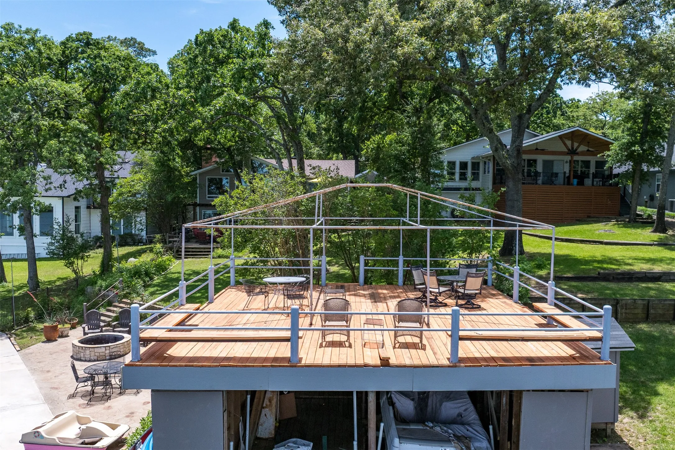 Single Family Residence For Sale in Henderson County , 201 Edythe Dee Lane, Mabank, Texas 75156, 4 Bedrooms, 2 Bathrooms, Garage spaces, 2,645 Sqft, built in 0, Price $995,000, mls#21270976, Real Estate Agent in Mabank, Homes For Sale in Henderson county, Homes For Sale in Mabank, Realtor in Mabank Texas, Real Estate Brokerage Independent Realty Texas, Luminita Cordes Realtor