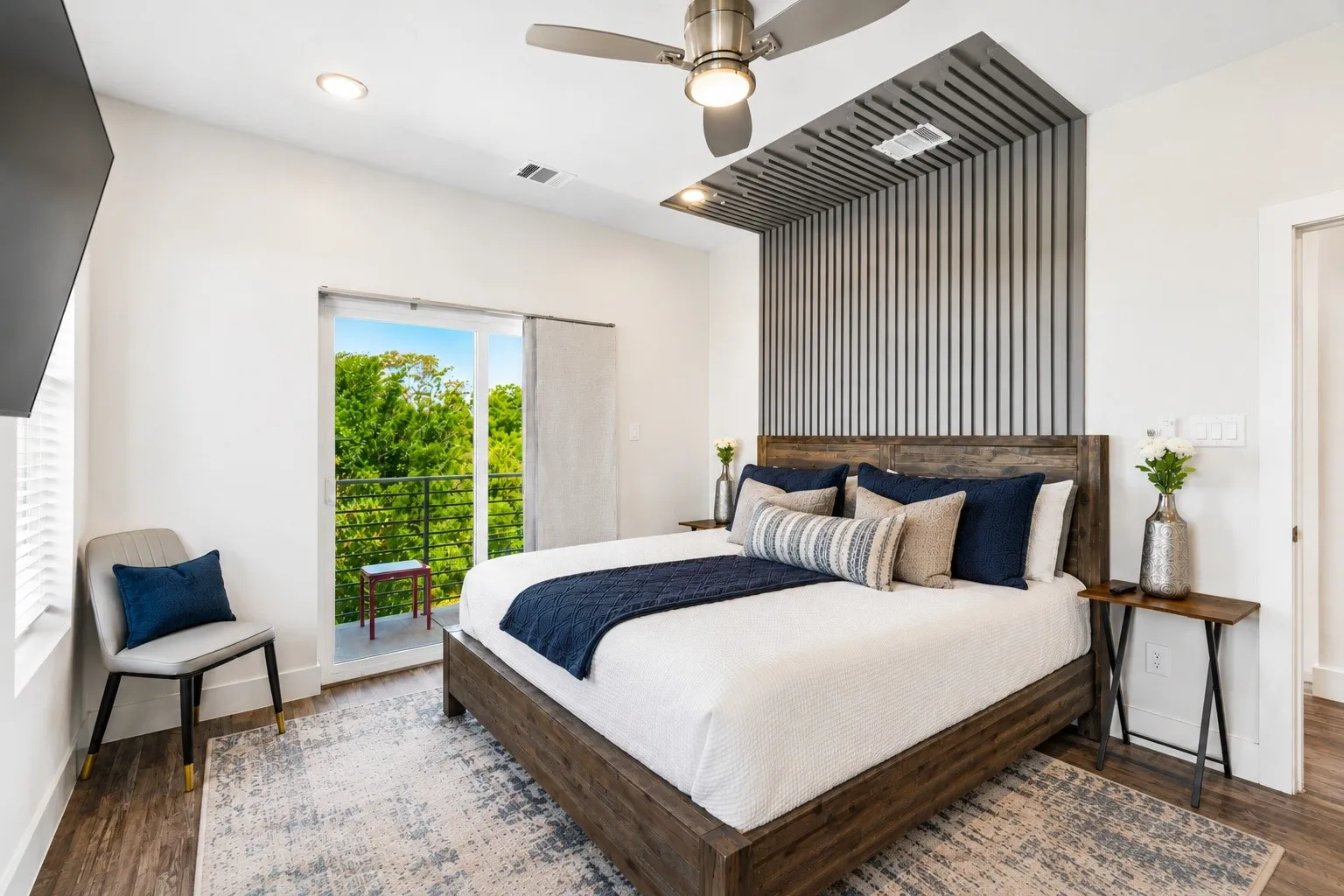 Single Family Residence For Sale in Dallas County , 521 Faulk Street, Dallas, Texas 75203, 3 Bedroom, 4 Bathroom, Garage spaces, 1,876 Sqft, built in 2023, mls#21269918, Real Estate Agent in Dallas, Homes For Sale in Dallas county, Homes For Sale in Dallas, Realtor in Dallas Texas, Real Estate Brokerage Independent Realty Texas, Luminita Cordes Realtor