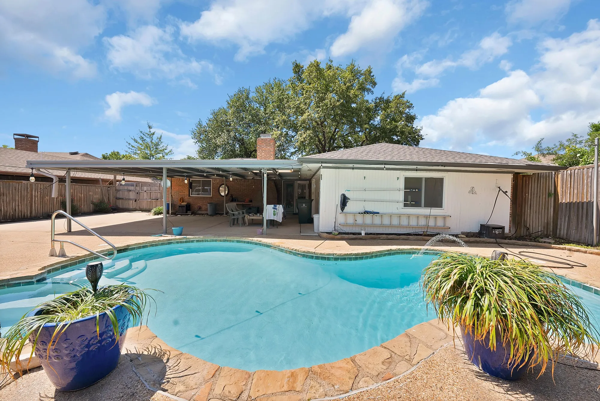 Single Family Residence For Sale in Dallas County , 4605 Bayberry Lane, Garland, Texas 75043, 3 Bedrooms, 2 Bathrooms, 2 Garage spaces, 1,633 Sqft, built in 1977, Price $308,000, mls#21272575, Real Estate Agent in Garland, Homes For Sale in Dallas county, Homes For Sale in Garland, Realtor in Garland Texas, Real Estate Brokerage Independent Realty Texas, Luminita Cordes Realtor