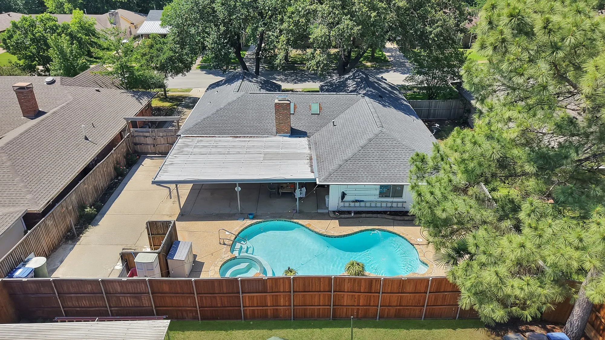 Single Family Residence For Sale in Dallas County , 4605 Bayberry Lane, Garland, Texas 75043, 3 Bedrooms, 2 Bathrooms, 2 Garage spaces, 1,633 Sqft, built in 1977, Price $308,000, mls#21272575, Real Estate Agent in Garland, Homes For Sale in Dallas county, Homes For Sale in Garland, Realtor in Garland Texas, Real Estate Brokerage Independent Realty Texas, Luminita Cordes Realtor