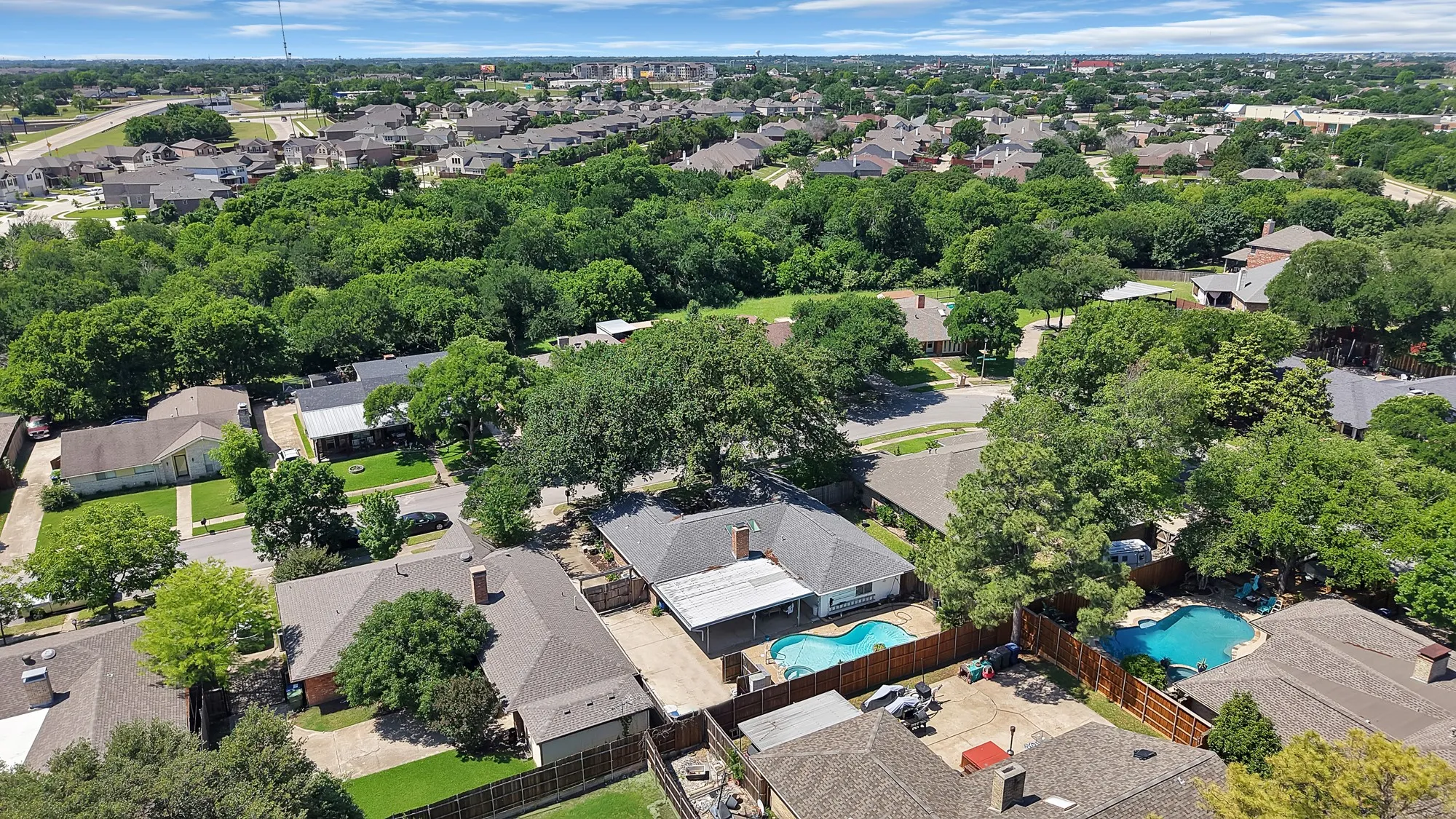 Single Family Residence For Sale in Dallas County , 4605 Bayberry Lane, Garland, Texas 75043, 3 Bedrooms, 2 Bathrooms, 2 Garage spaces, 1,633 Sqft, built in 1977, Price $308,000, mls#21272575, Real Estate Agent in Garland, Homes For Sale in Dallas county, Homes For Sale in Garland, Realtor in Garland Texas, Real Estate Brokerage Independent Realty Texas, Luminita Cordes Realtor