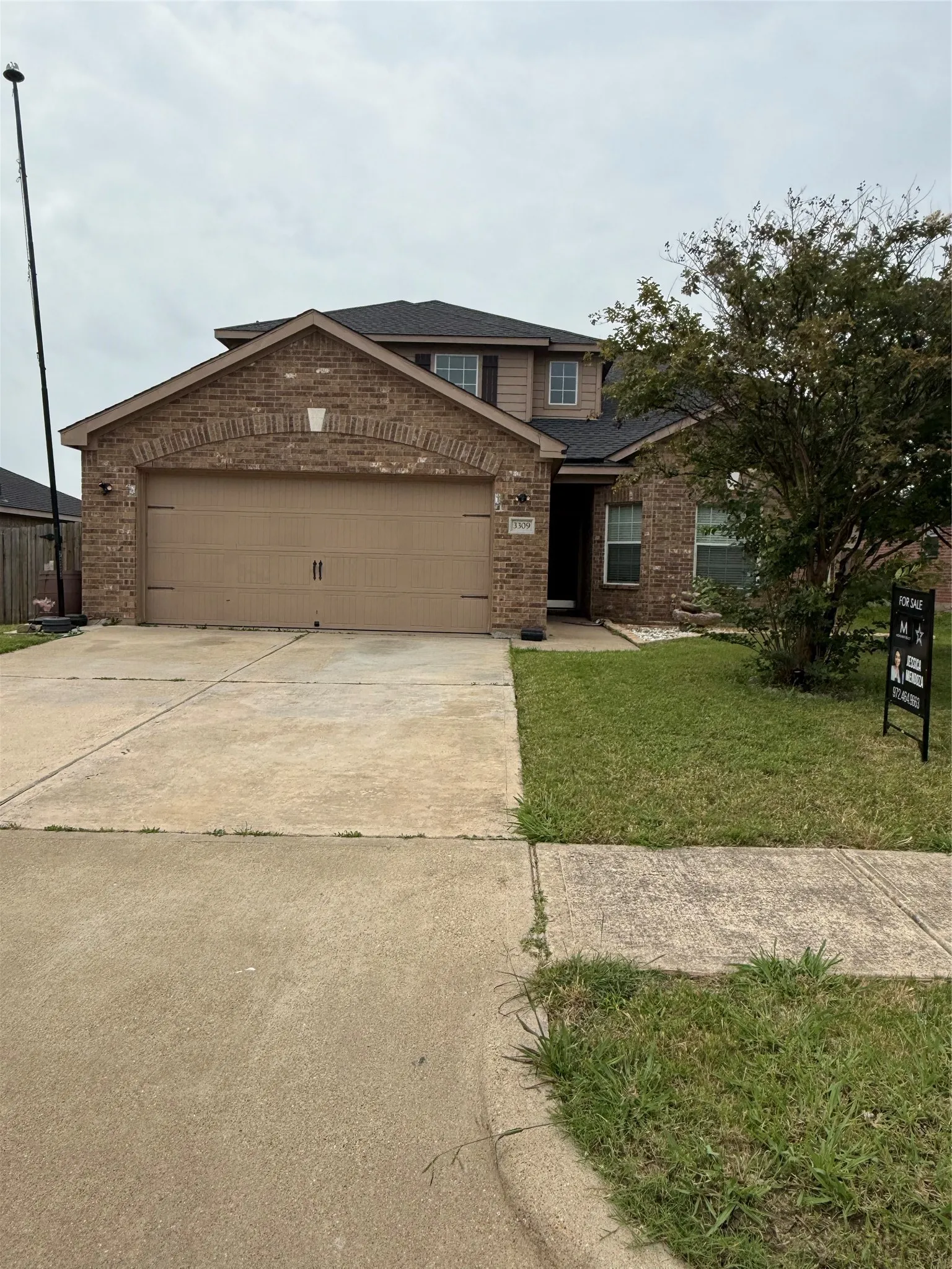 Single Family Residence For Sale in Hunt County , 3309 Overstreet Lane, Royse City, Texas 75189, 4 Bedrooms, 3 Bathrooms, 2 Garage spaces, 2,127 Sqft, built in 2012, Price $295,000, mls#21272633, Real Estate Agent in Royse City, Homes For Sale in Hunt county, Homes For Sale in Royse City, Realtor in Royse City Texas, Real Estate Brokerage Independent Realty Texas, Luminita Cordes Realtor