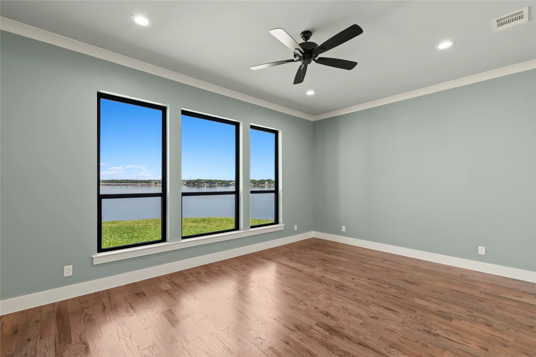 Second Primary Bedroom with Ensuite and Walk-In Closet
