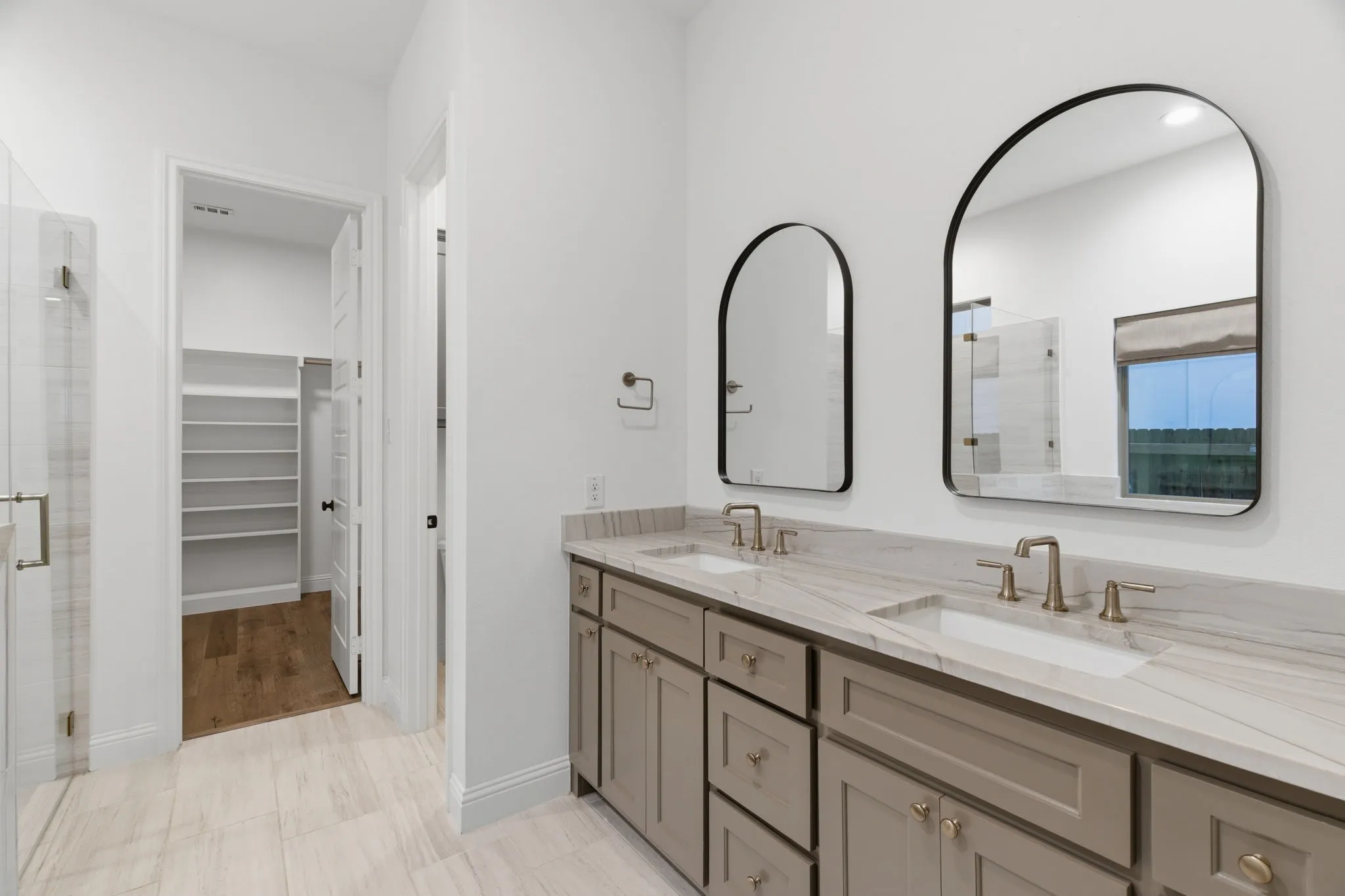Single Family Residence For Sale in Parker County , 912 Sandpiper Drive, Aledo, Texas 76008, 4 Bedroom, 4 Bathroom, 2 Garage spaces, 2,802 Sqft, built in 2024, mls#21246470, Real Estate Agent in Aledo, Homes For Sale in Parker county, Homes For Sale in Aledo, Realtor in Aledo Texas, Real Estate Brokerage Independent Realty Texas, Luminita Cordes Realtor