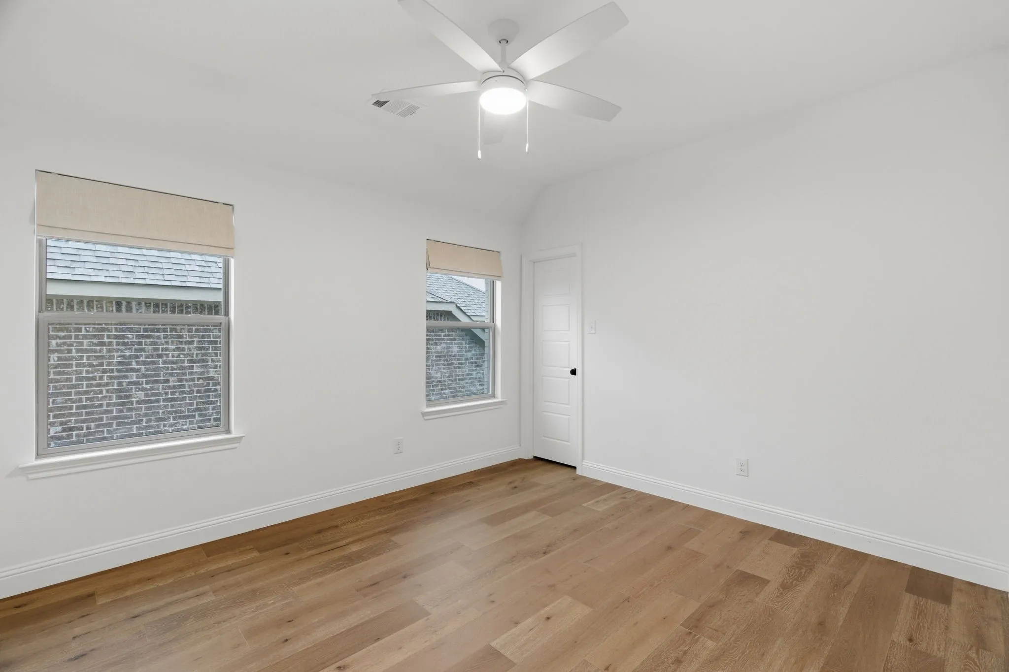 Single Family Residence For Sale in Parker County , 912 Sandpiper Drive, Aledo, Texas 76008, 4 Bedroom, 4 Bathroom, 2 Garage spaces, 2,802 Sqft, built in 2024, mls#21246470, Real Estate Agent in Aledo, Homes For Sale in Parker county, Homes For Sale in Aledo, Realtor in Aledo Texas, Real Estate Brokerage Independent Realty Texas, Luminita Cordes Realtor