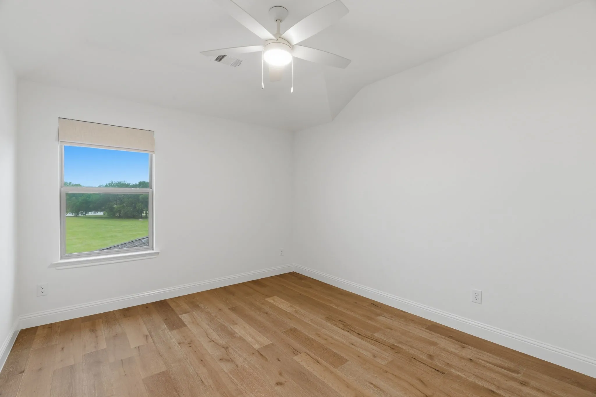 Single Family Residence For Sale in Parker County , 912 Sandpiper Drive, Aledo, Texas 76008, 4 Bedroom, 4 Bathroom, 2 Garage spaces, 2,802 Sqft, built in 2024, mls#21246470, Real Estate Agent in Aledo, Homes For Sale in Parker county, Homes For Sale in Aledo, Realtor in Aledo Texas, Real Estate Brokerage Independent Realty Texas, Luminita Cordes Realtor