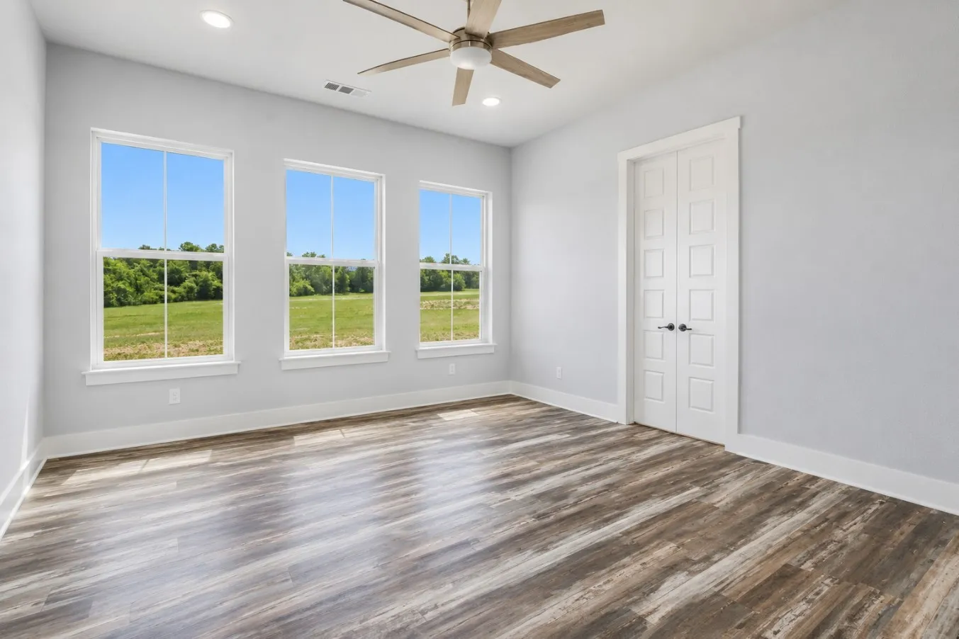 Single Family Residence For Sale in Johnson County , 1100 Maverick Court, Rio Vista, Texas 76093, 4 Bedroom, 4 Bathroom, 3 Garage spaces, 2,778 Sqft, built in 2025, mls#21272650, Real Estate Agent in Rio Vista, Homes For Sale in Johnson county, Homes For Sale in Rio Vista, Realtor in Rio Vista Texas, Real Estate Brokerage Independent Realty Texas, Luminita Cordes Realtor