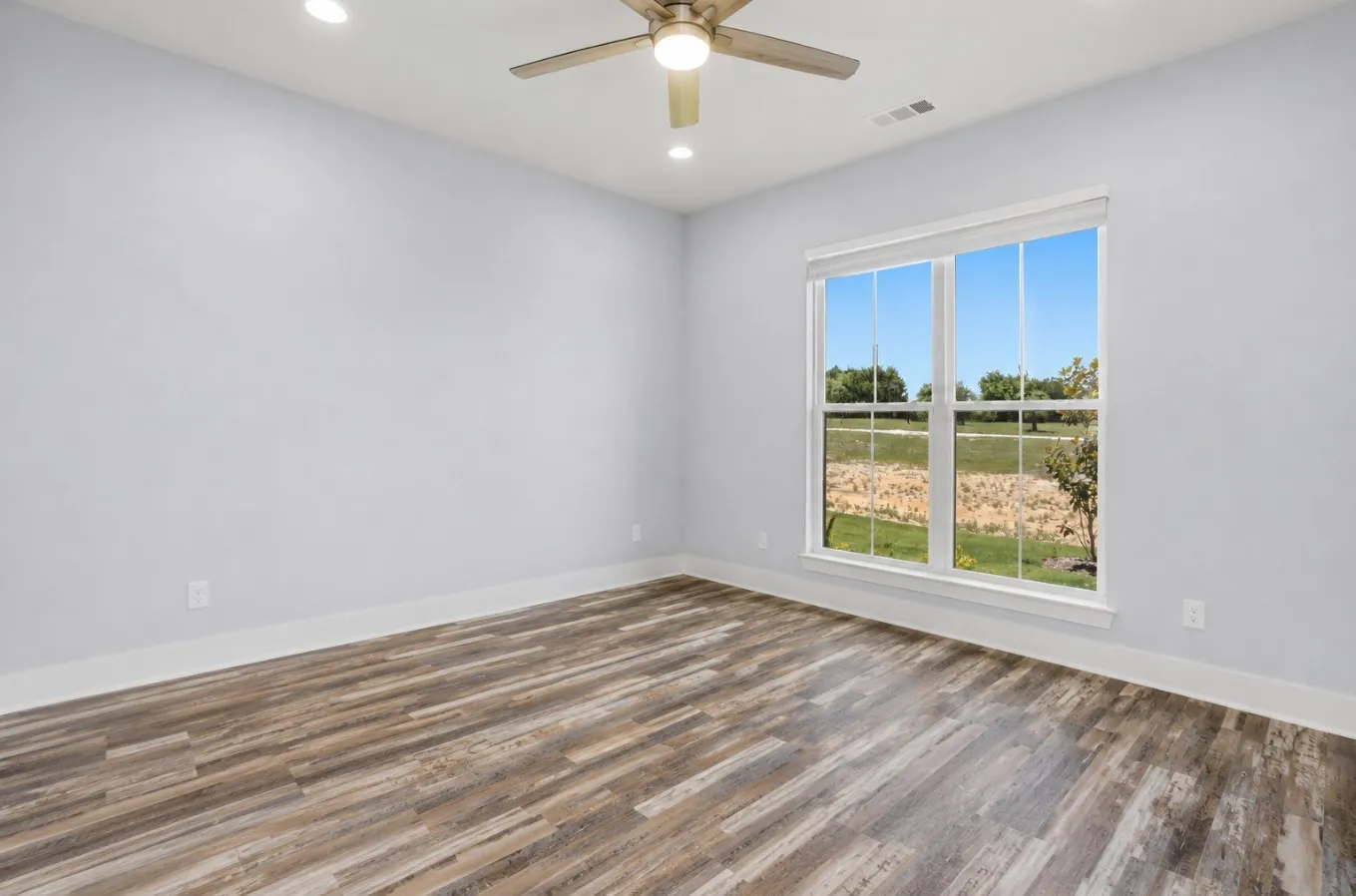 Single Family Residence For Sale in Johnson County , 1100 Maverick Court, Rio Vista, Texas 76093, 4 Bedroom, 4 Bathroom, 3 Garage spaces, 2,778 Sqft, built in 2025, mls#21272650, Real Estate Agent in Rio Vista, Homes For Sale in Johnson county, Homes For Sale in Rio Vista, Realtor in Rio Vista Texas, Real Estate Brokerage Independent Realty Texas, Luminita Cordes Realtor