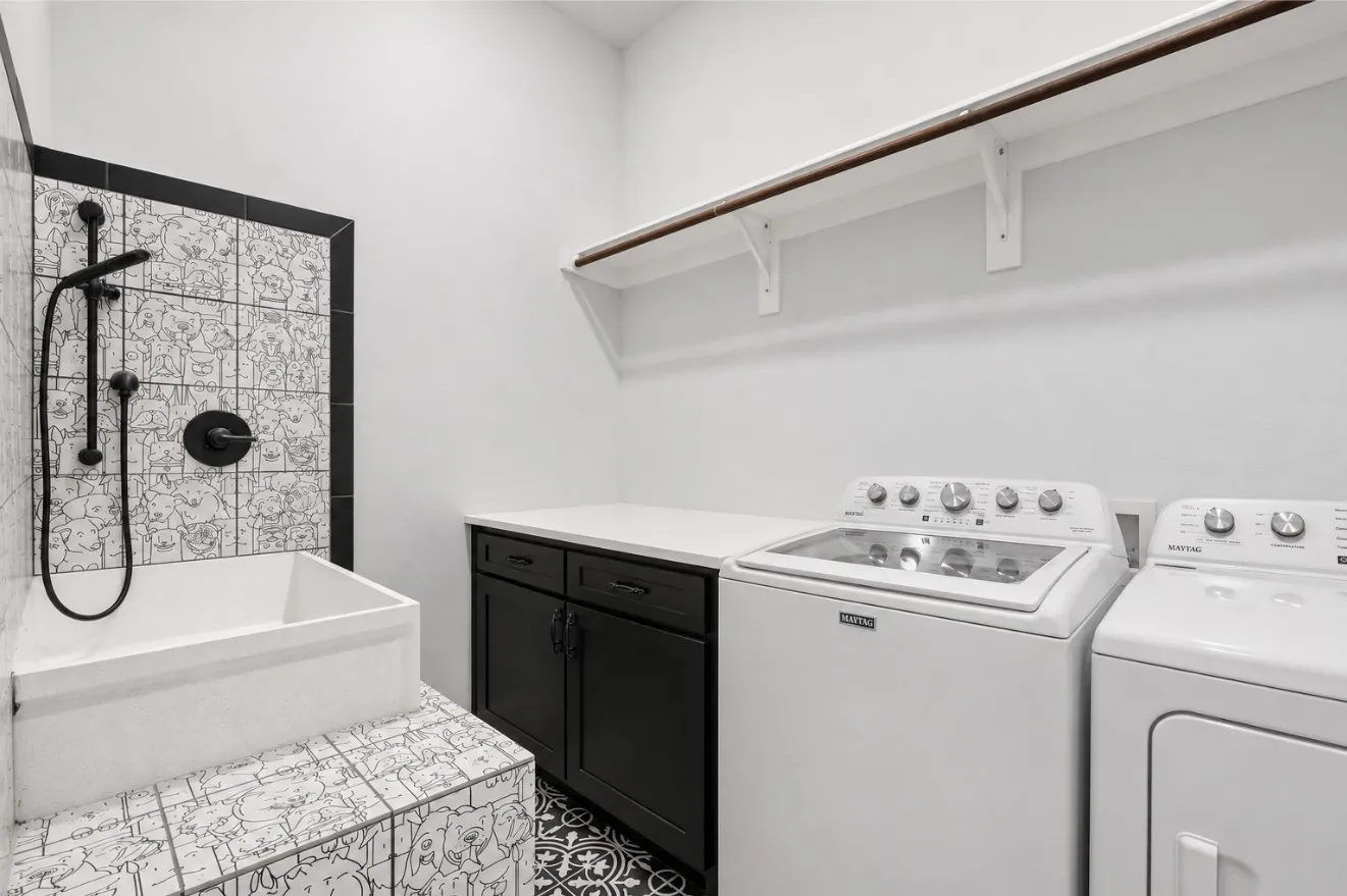 Single Family Residence For Sale in Johnson County , 1100 Maverick Court, Rio Vista, Texas 76093, 4 Bedroom, 4 Bathroom, 3 Garage spaces, 2,778 Sqft, built in 2025, mls#21272650, Real Estate Agent in Rio Vista, Homes For Sale in Johnson county, Homes For Sale in Rio Vista, Realtor in Rio Vista Texas, Real Estate Brokerage Independent Realty Texas, Luminita Cordes Realtor