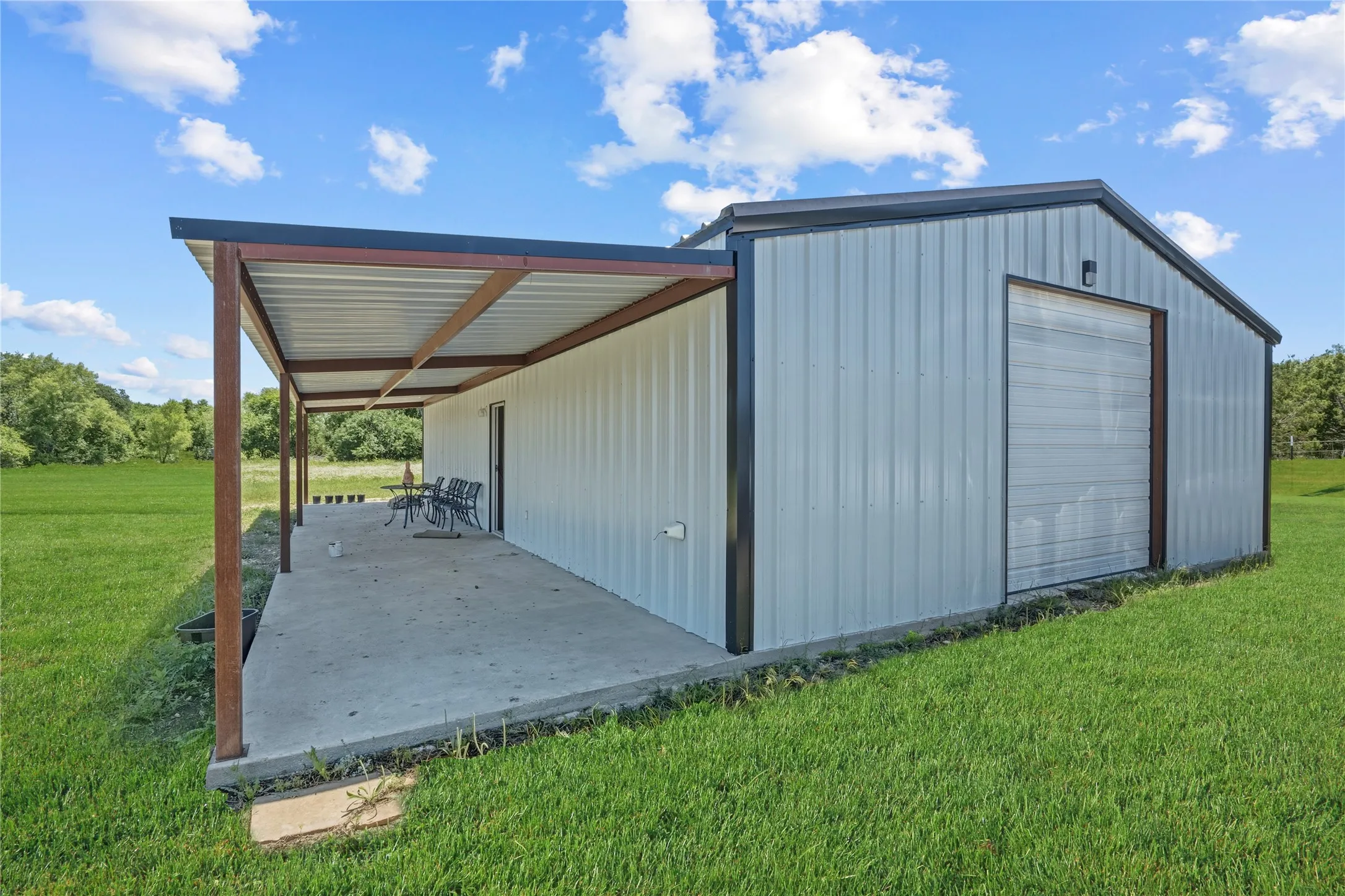 Insulated workshop