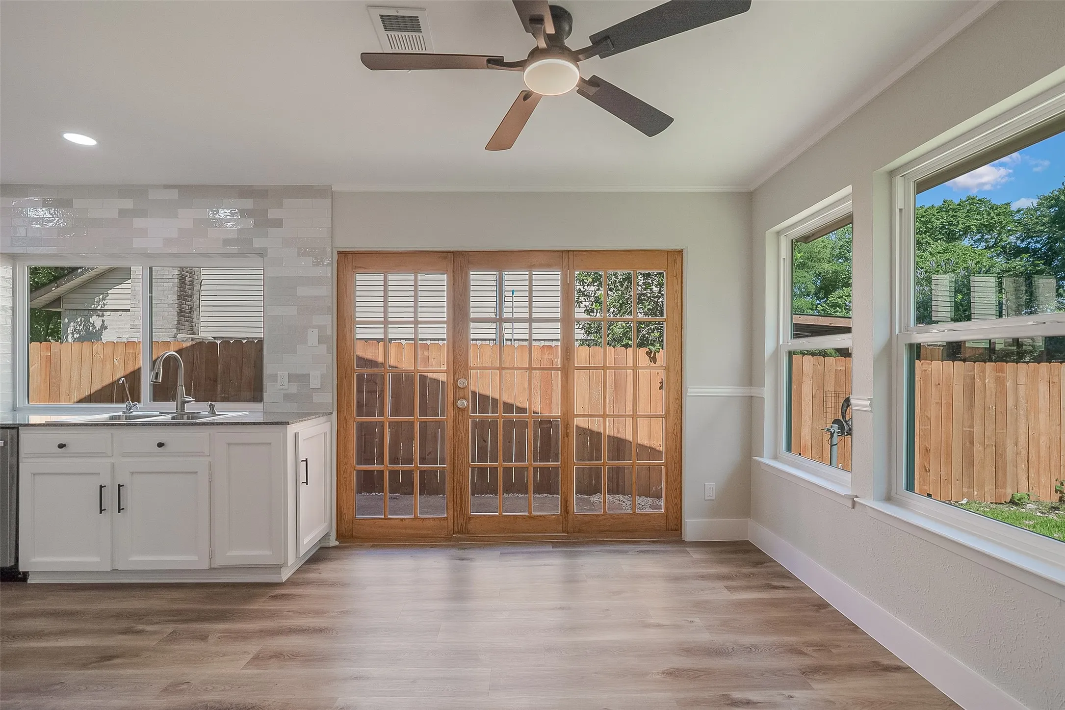 Single Family Residence For Sale in Dallas County , 1714 Arvada Drive, Richardson, Texas 75081, 3 Bedroom, 2 Bathroom, 2 Garage spaces, 1,662 Sqft, built in 1974, mls#21252744, Real Estate Agent in Richardson, Homes For Sale in Dallas county, Homes For Sale in Richardson, Realtor in Richardson Texas, Real Estate Brokerage Independent Realty Texas, Luminita Cordes Realtor