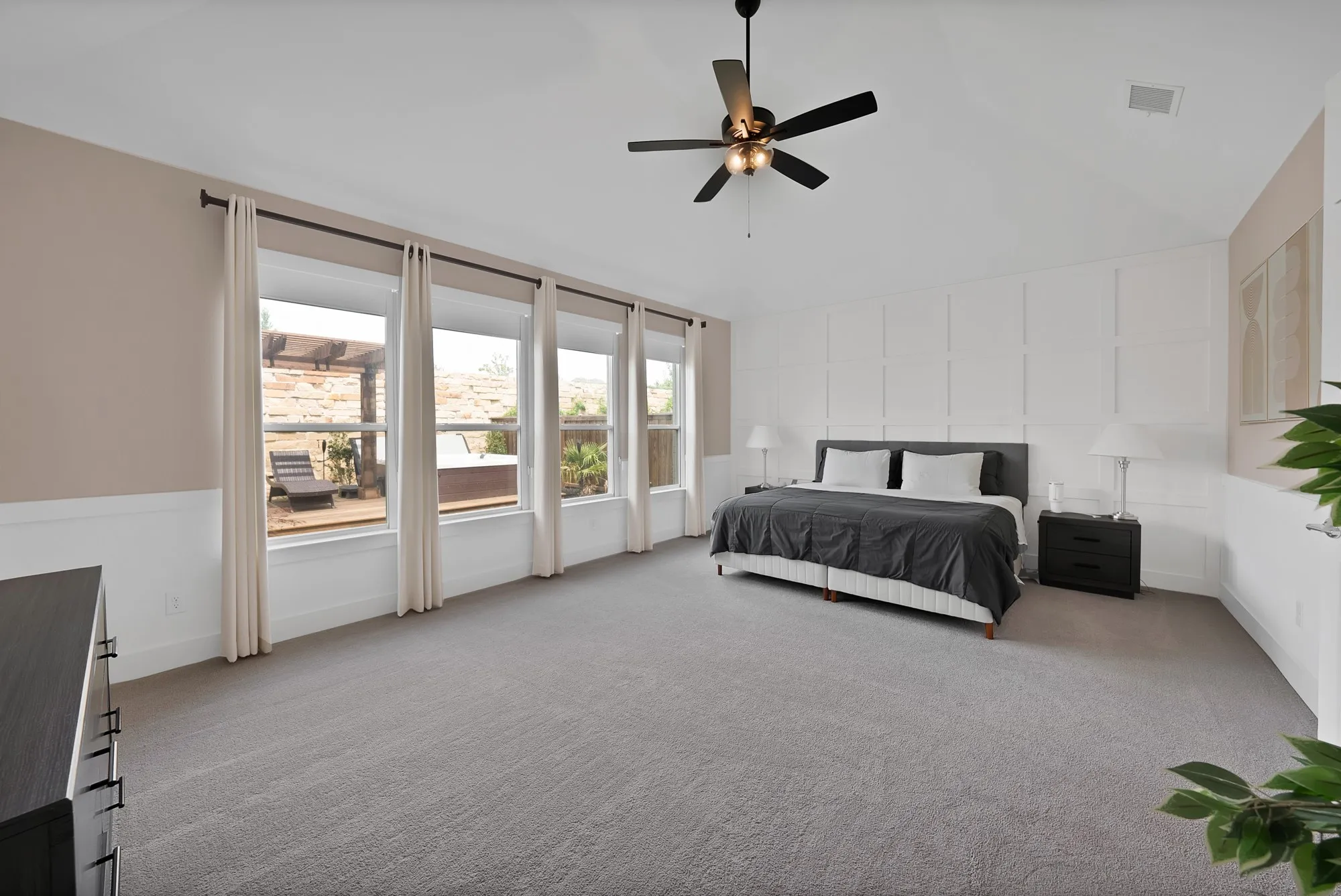 Such a spacious room with beautiful accents.