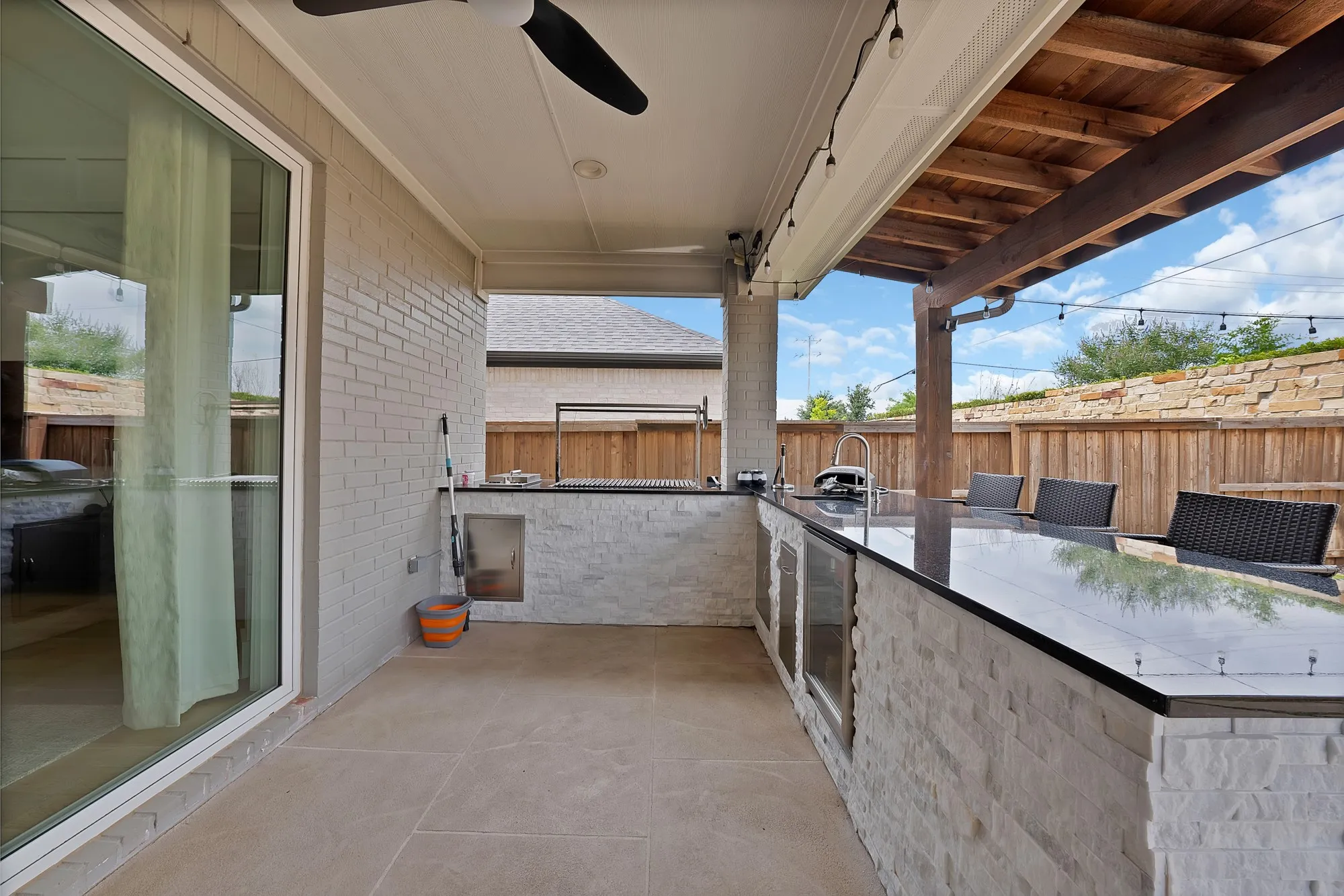 Another view of the outdoor kitchen.