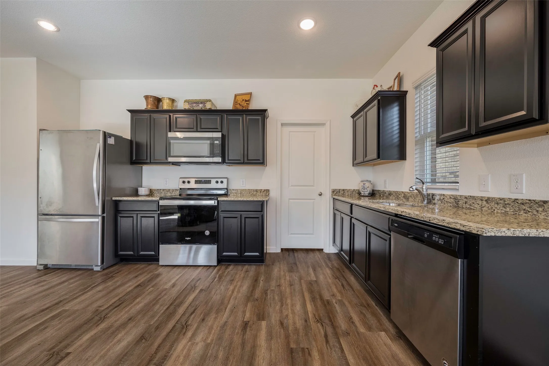 Single Family Residence For Sale in Collin County , 801 Peach Tree Lane, Anna, Texas 75409, 3 Bedroom, 2 Bathroom, 2 Garage spaces, 1,635 Sqft, built in 2021, mls#21272663, Real Estate Agent in Anna, Homes For Sale in Collin county, Homes For Sale in Anna, Realtor in Anna Texas, Real Estate Brokerage Independent Realty Texas, Luminita Cordes Realtor