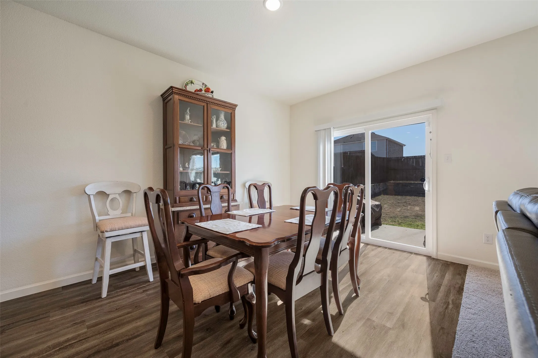 Single Family Residence For Sale in Collin County , 801 Peach Tree Lane, Anna, Texas 75409, 3 Bedroom, 2 Bathroom, 2 Garage spaces, 1,635 Sqft, built in 2021, mls#21272663, Real Estate Agent in Anna, Homes For Sale in Collin county, Homes For Sale in Anna, Realtor in Anna Texas, Real Estate Brokerage Independent Realty Texas, Luminita Cordes Realtor