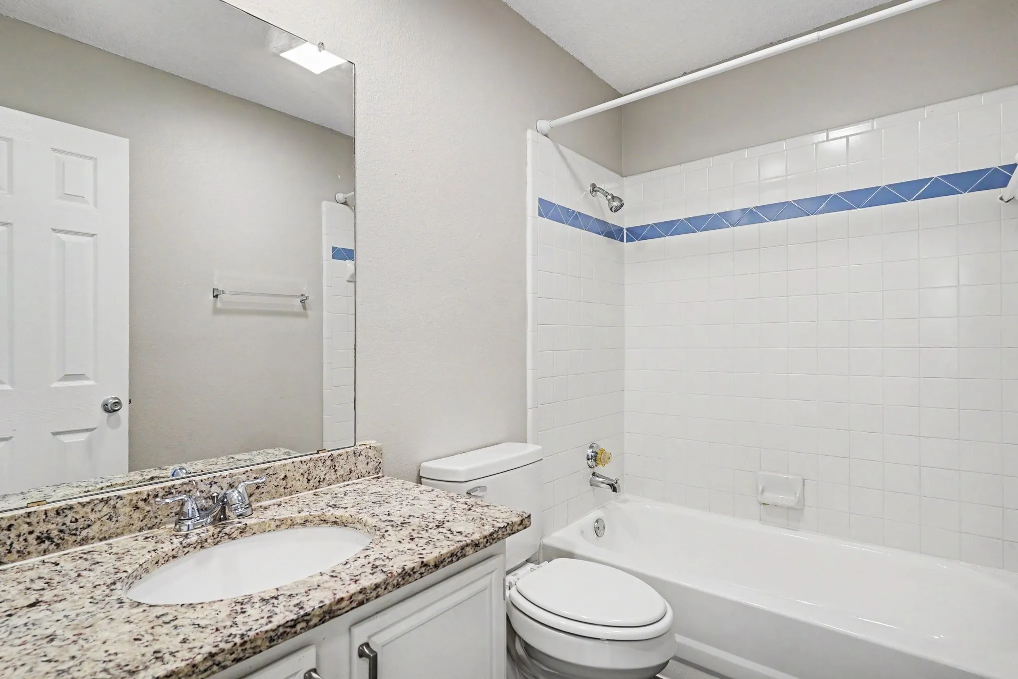 Single Family Residence For Sale in Tarrant County , 5612 Cancun Drive, North Richland Hills, Texas 76180, 3 Bedroom, 2 Bathroom, 2 Garage spaces, 1,604 Sqft, built in 1993, mls#21268844, Real Estate Agent in North Richland Hills, Homes For Sale in Tarrant county, Homes For Sale in North Richland Hills, Realtor in North Richland Hills Texas, Real Estate Brokerage Independent Realty Texas, Luminita Cordes Realtor