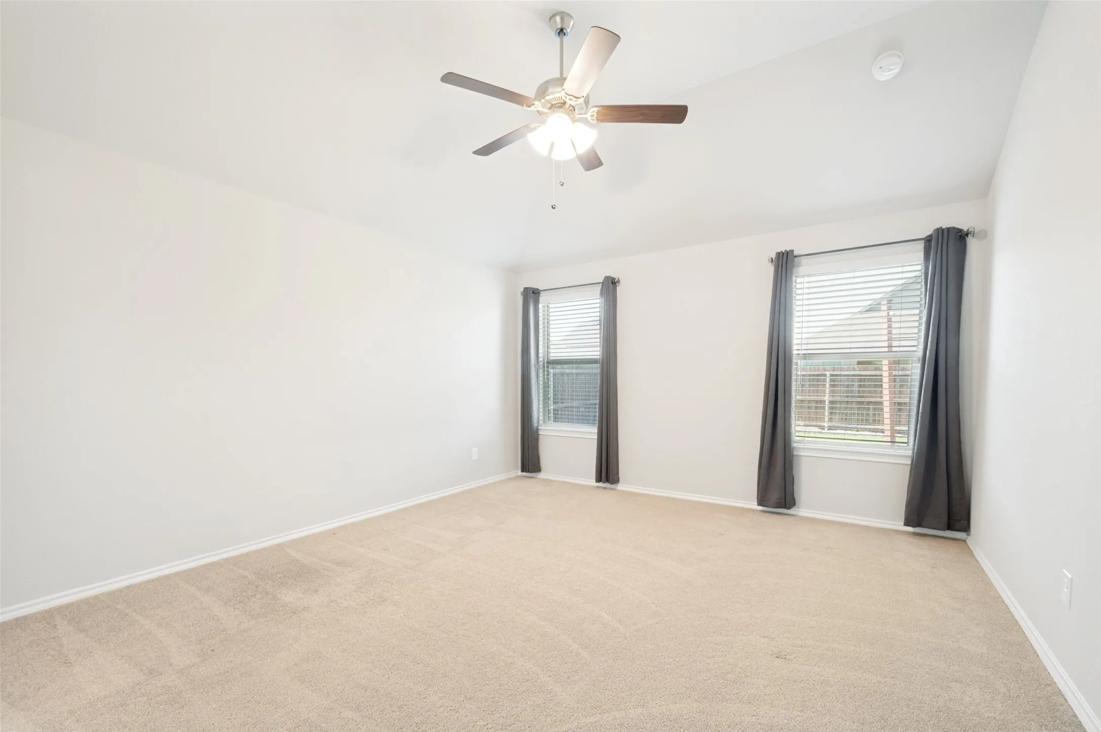 Single Family Residence For Sale in Denton County , 11449 White River Drive, Aubrey, Texas 76227, 4 Bedroom, 2 Bathroom, 2 Garage spaces, 2,044 Sqft, built in 2022, mls#21266299, Real Estate Agent in Aubrey, Homes For Sale in Denton county, Homes For Sale in Aubrey, Realtor in Aubrey Texas, Real Estate Brokerage Independent Realty Texas, Luminita Cordes Realtor