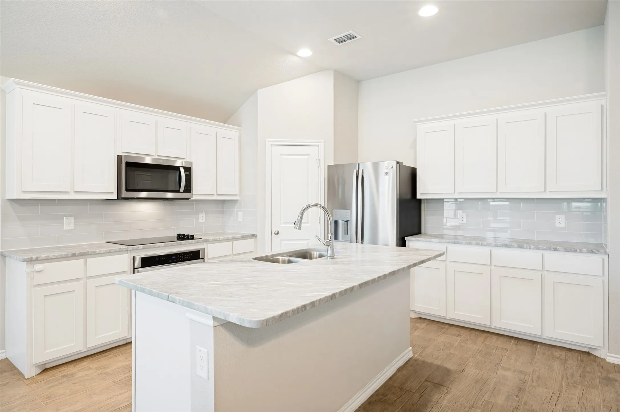 Single Family Residence For Sale in Denton County , 11449 White River Drive, Aubrey, Texas 76227, 4 Bedroom, 2 Bathroom, 2 Garage spaces, 2,044 Sqft, built in 2022, mls#21266299, Real Estate Agent in Aubrey, Homes For Sale in Denton county, Homes For Sale in Aubrey, Realtor in Aubrey Texas, Real Estate Brokerage Independent Realty Texas, Luminita Cordes Realtor