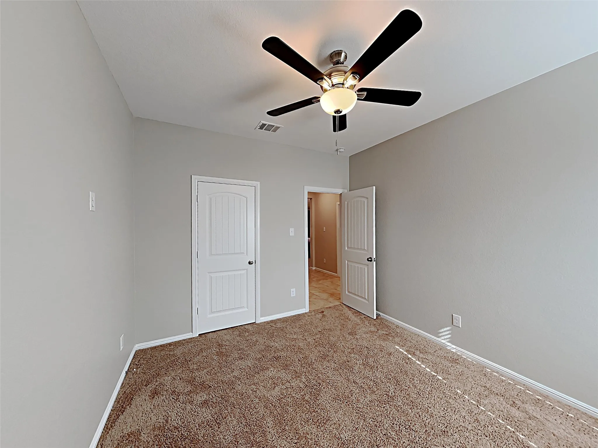 Single Family Residence For Sale in Tarrant County , 900 Walls Boulevard, Crowley, Texas 76036, 3 Bedroom, 2 Bathroom, 2 Garage spaces, 1,776 Sqft, built in 2019, mls#21272242, Real Estate Agent in Crowley, Homes For Sale in Tarrant county, Homes For Sale in Crowley, Realtor in Crowley Texas, Real Estate Brokerage Independent Realty Texas, Luminita Cordes Realtor