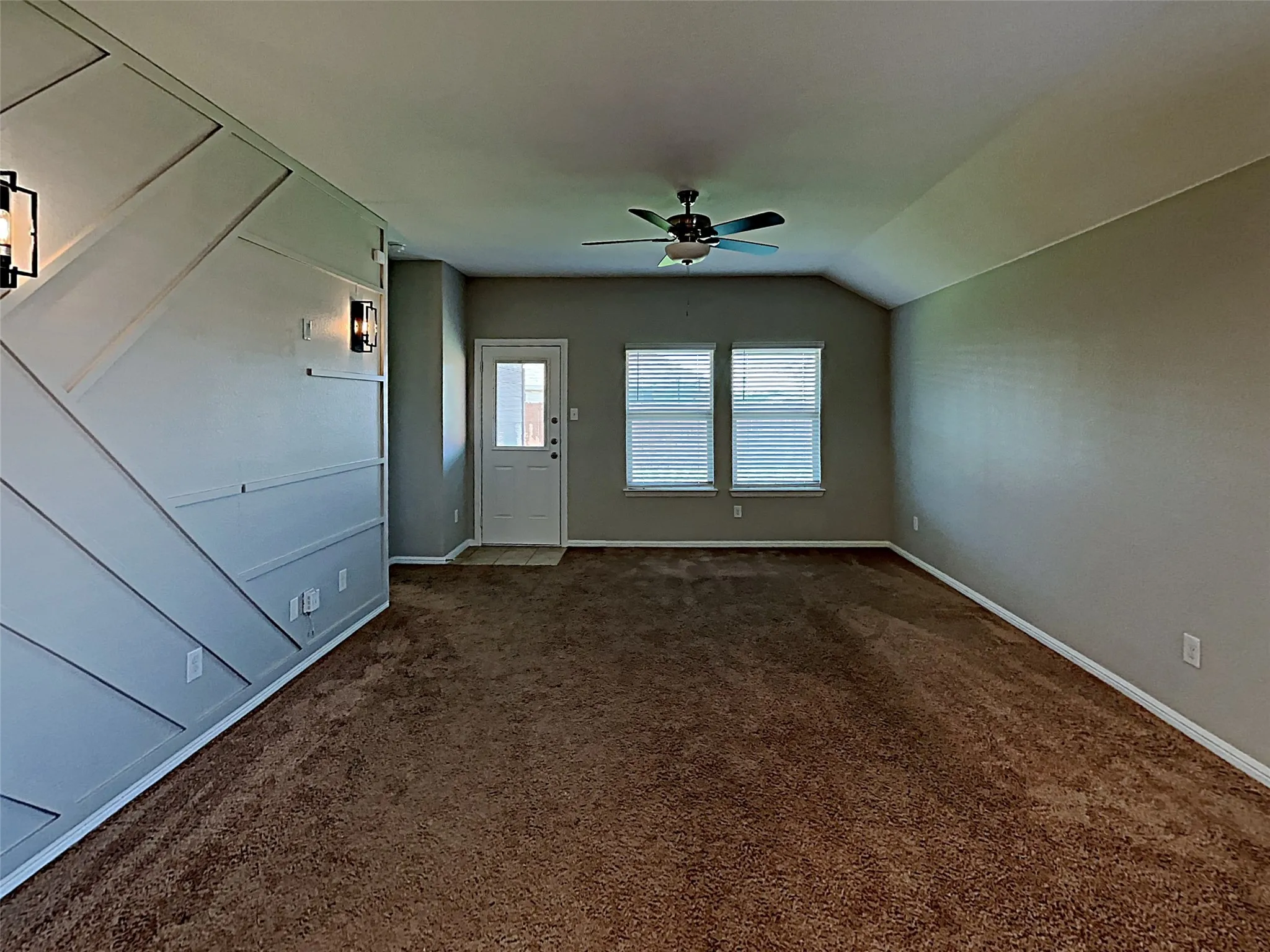 Single Family Residence For Sale in Tarrant County , 900 Walls Boulevard, Crowley, Texas 76036, 3 Bedroom, 2 Bathroom, 2 Garage spaces, 1,776 Sqft, built in 2019, mls#21272242, Real Estate Agent in Crowley, Homes For Sale in Tarrant county, Homes For Sale in Crowley, Realtor in Crowley Texas, Real Estate Brokerage Independent Realty Texas, Luminita Cordes Realtor