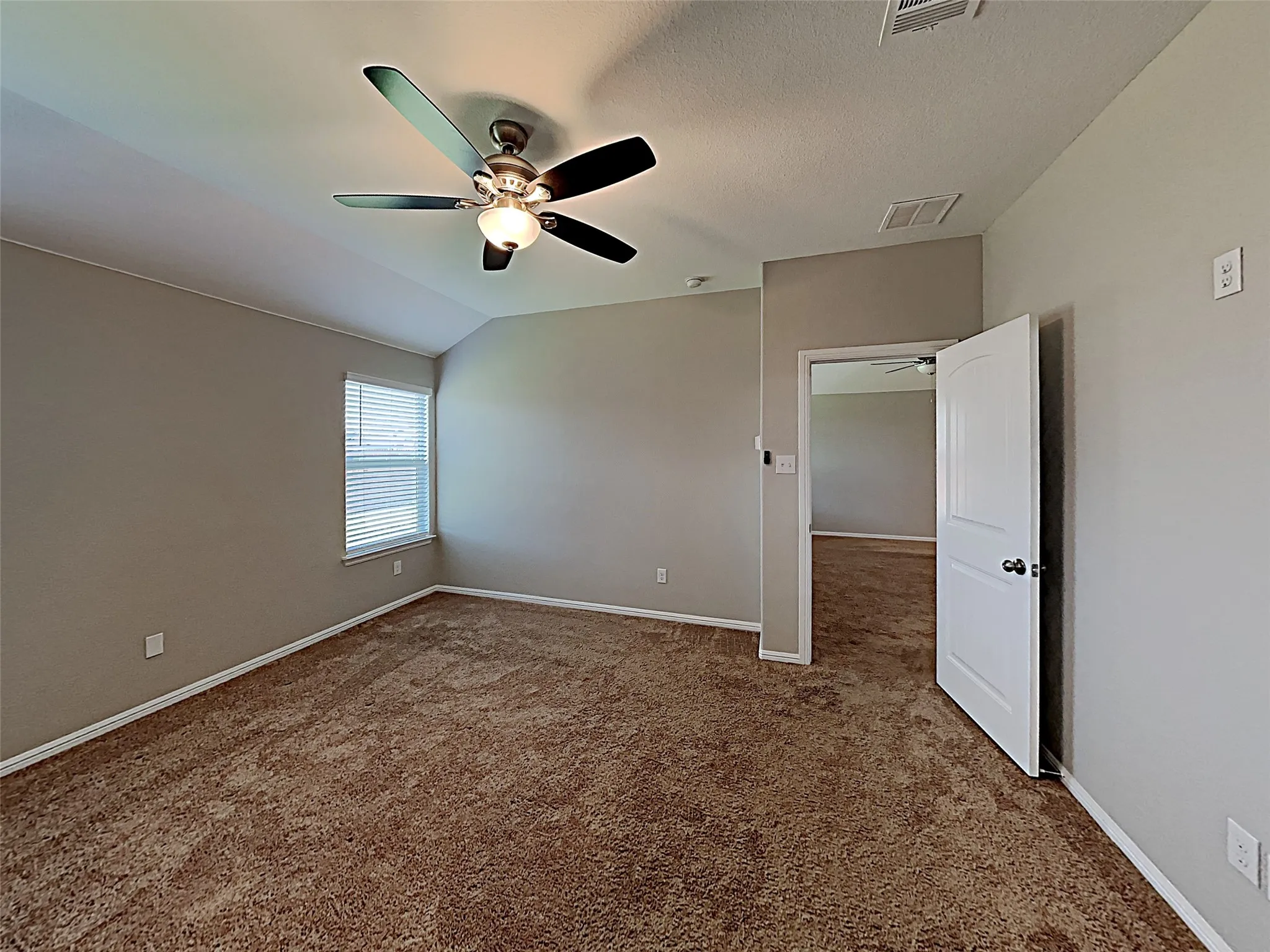 Single Family Residence For Sale in Tarrant County , 900 Walls Boulevard, Crowley, Texas 76036, 3 Bedroom, 2 Bathroom, 2 Garage spaces, 1,776 Sqft, built in 2019, mls#21272242, Real Estate Agent in Crowley, Homes For Sale in Tarrant county, Homes For Sale in Crowley, Realtor in Crowley Texas, Real Estate Brokerage Independent Realty Texas, Luminita Cordes Realtor