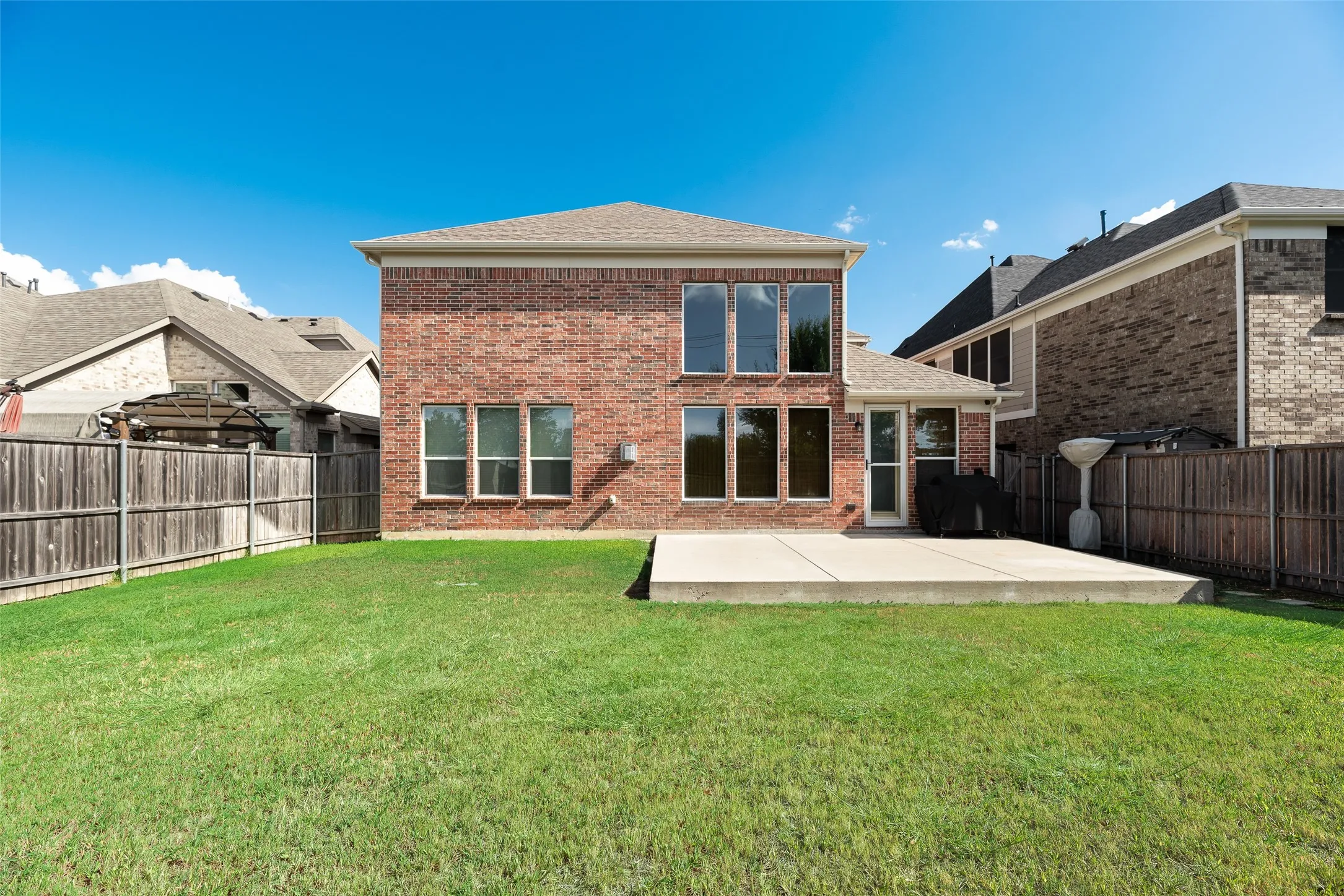 Single Family Residence For Sale in Collin County , 302 Daylily Drive, Wylie, Texas 75098, 3 Bedroom, 3 Bathroom, 2 Garage spaces, 2,907 Sqft, built in 2016, mls#21237288, Real Estate Agent in Wylie, Homes For Sale in Collin county, Homes For Sale in Wylie, Realtor in Wylie Texas, Real Estate Brokerage Independent Realty Texas, Luminita Cordes Realtor