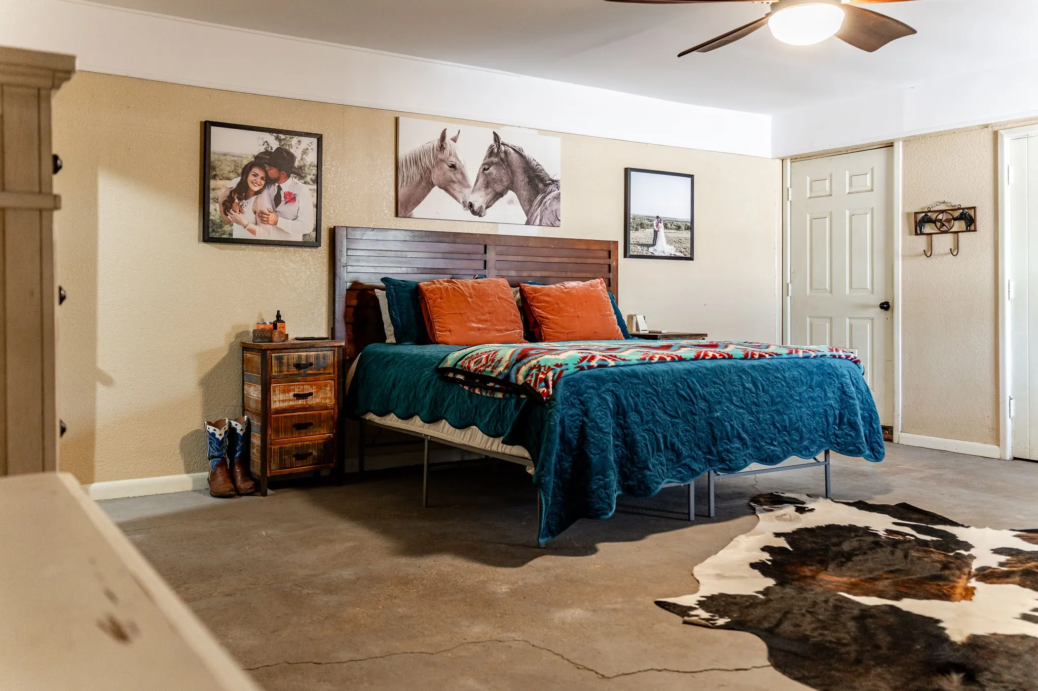 Single Family Residence For Sale in Jones County , 514 W Lake Drive, Hamlin, Texas 79520, 5 Bedroom, 2 Bathroom, 1 Garage spaces, 3,238 Sqft, built in 1970, mls#21272700, Real Estate Agent in Hamlin, Homes For Sale in Jones county, Homes For Sale in Hamlin, Realtor in Hamlin Texas, Real Estate Brokerage Independent Realty Texas, Luminita Cordes Realtor