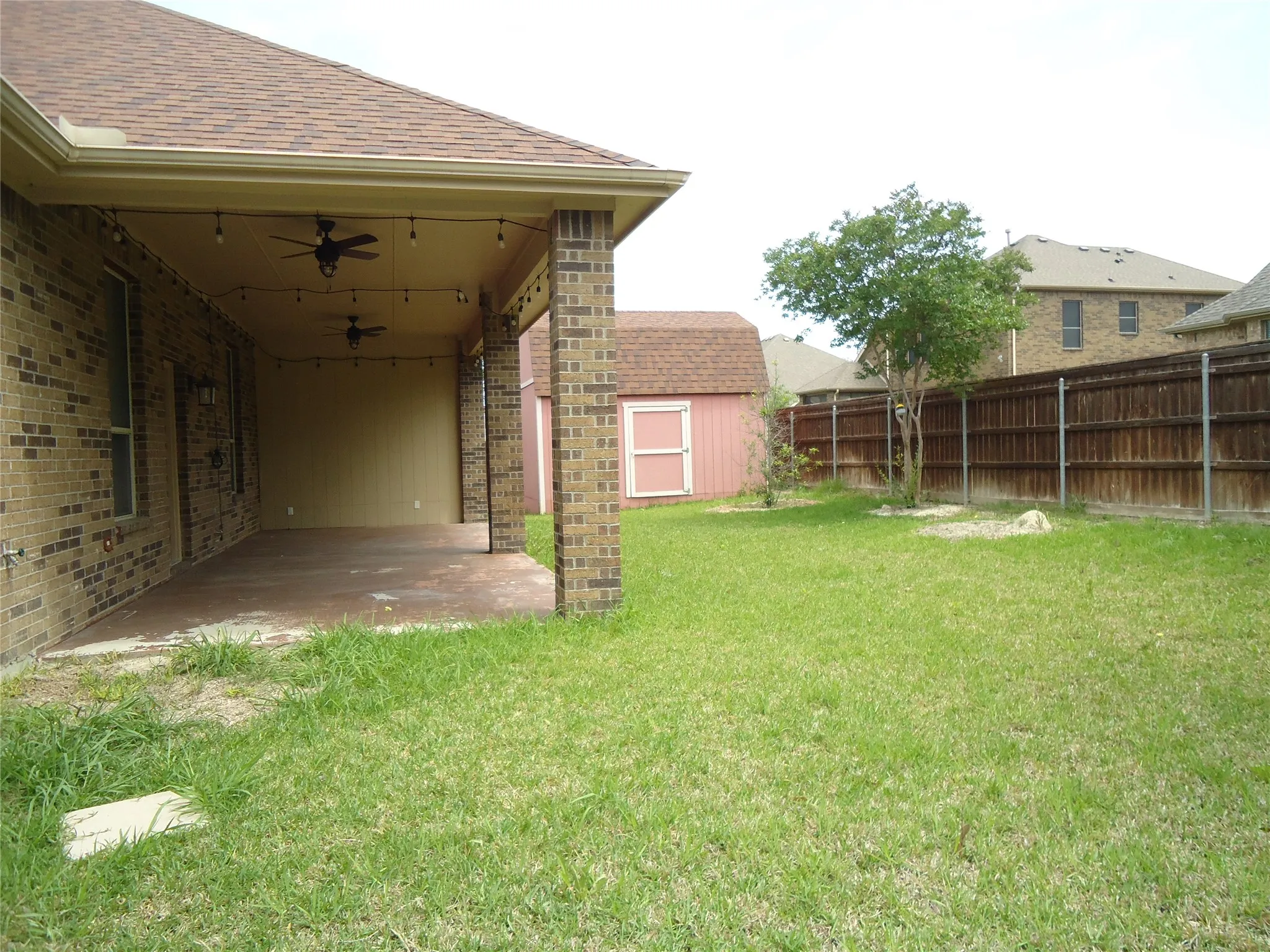 Single Family Residence For Sale in Dallas County , 1004 Keats Drive, De Soto, Texas 75115, 5 Bedrooms, 2 Bathrooms, 2 Garage spaces, 2,772 Sqft, built in 2012, Price $449,900, mls#21272722, Real Estate Agent in De Soto, Homes For Sale in Dallas county, Homes For Sale in De Soto, Realtor in De Soto Texas, Real Estate Brokerage Independent Realty Texas, Luminita Cordes Realtor