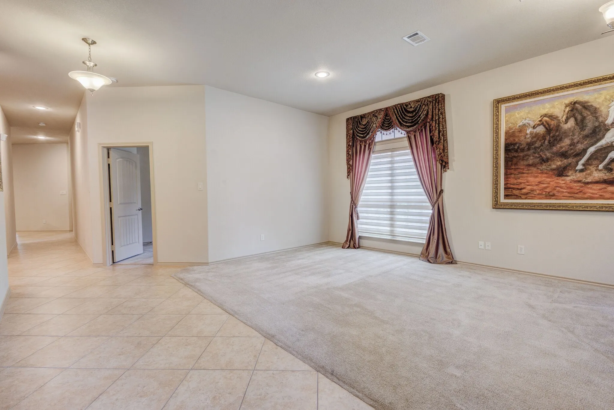 Single Family Residence For Sale in Dallas County , 1004 Keats Drive, De Soto, Texas 75115, 5 Bedrooms, 2 Bathrooms, 2 Garage spaces, 2,772 Sqft, built in 2012, Price $449,900, mls#21272722, Real Estate Agent in De Soto, Homes For Sale in Dallas county, Homes For Sale in De Soto, Realtor in De Soto Texas, Real Estate Brokerage Independent Realty Texas, Luminita Cordes Realtor