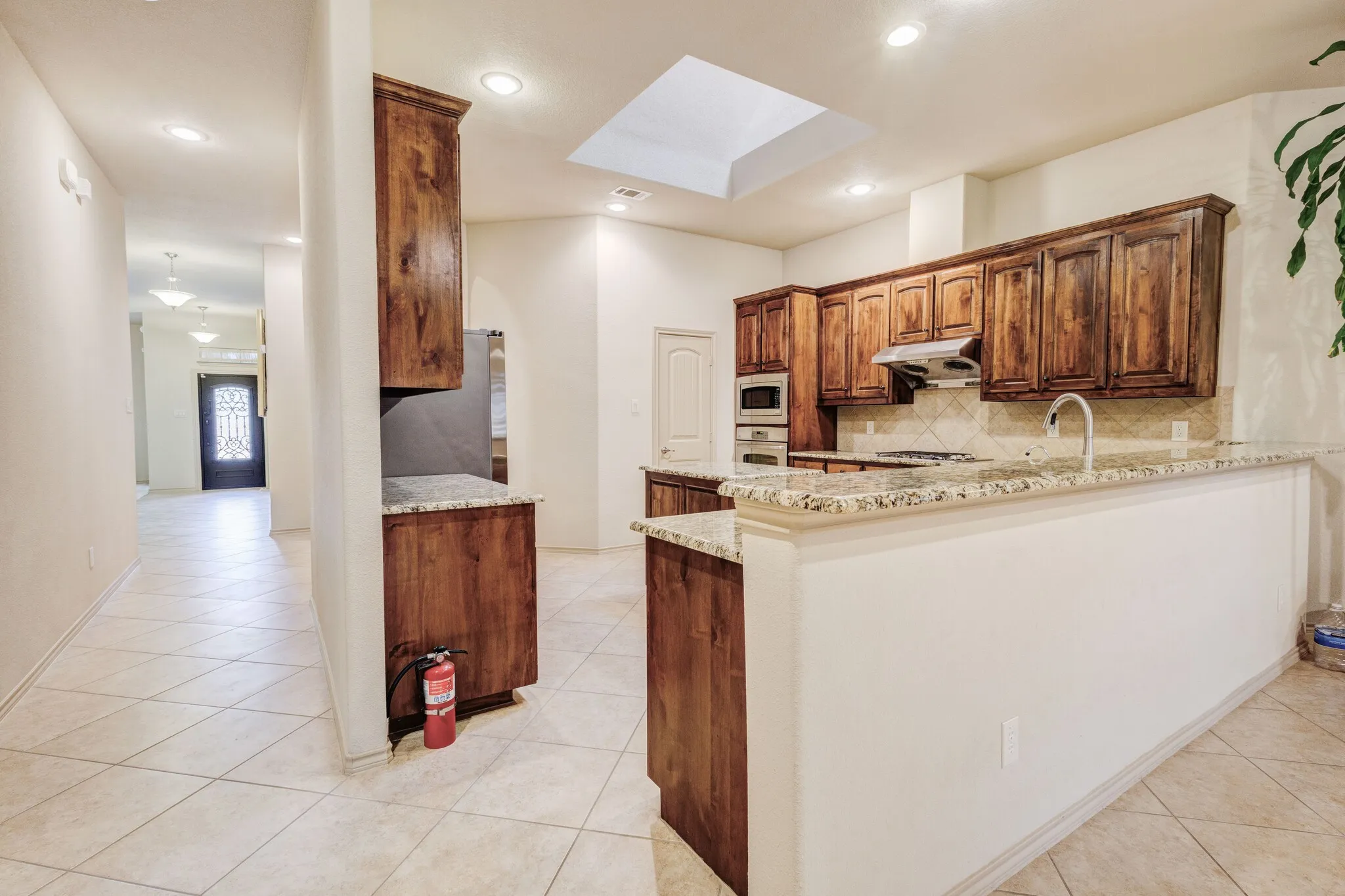 Single Family Residence For Sale in Dallas County , 1004 Keats Drive, De Soto, Texas 75115, 5 Bedrooms, 2 Bathrooms, 2 Garage spaces, 2,772 Sqft, built in 2012, Price $449,900, mls#21272722, Real Estate Agent in De Soto, Homes For Sale in Dallas county, Homes For Sale in De Soto, Realtor in De Soto Texas, Real Estate Brokerage Independent Realty Texas, Luminita Cordes Realtor