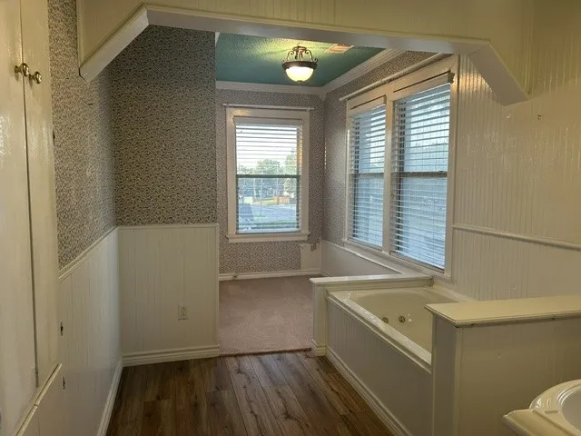 Main bathroom