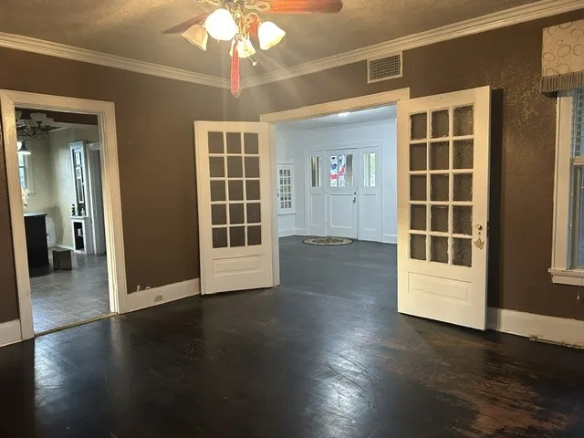 Living room 2