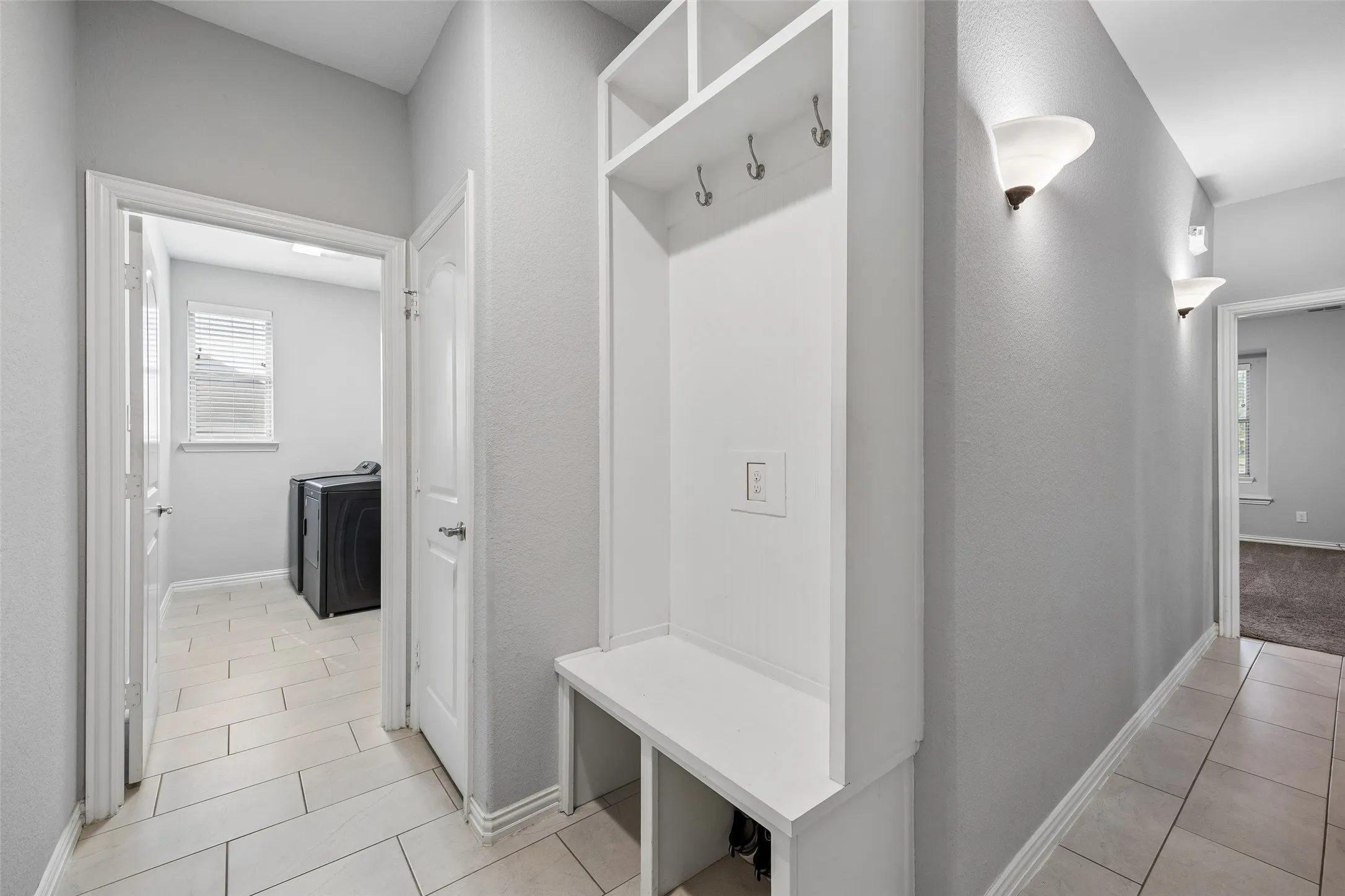 Single Family Residence For Sale in Ellis County , 2015 Alps Court, Cedar Hill, Texas 75104, 4 Bedroom, 3 Bathroom, 3 Garage spaces, 2,972 Sqft, built in 2019, mls#21272647, Real Estate Agent in Cedar Hill, Homes For Sale in Ellis county, Homes For Sale in Cedar Hill, Realtor in Cedar Hill Texas, Real Estate Brokerage Independent Realty Texas, Luminita Cordes Realtor