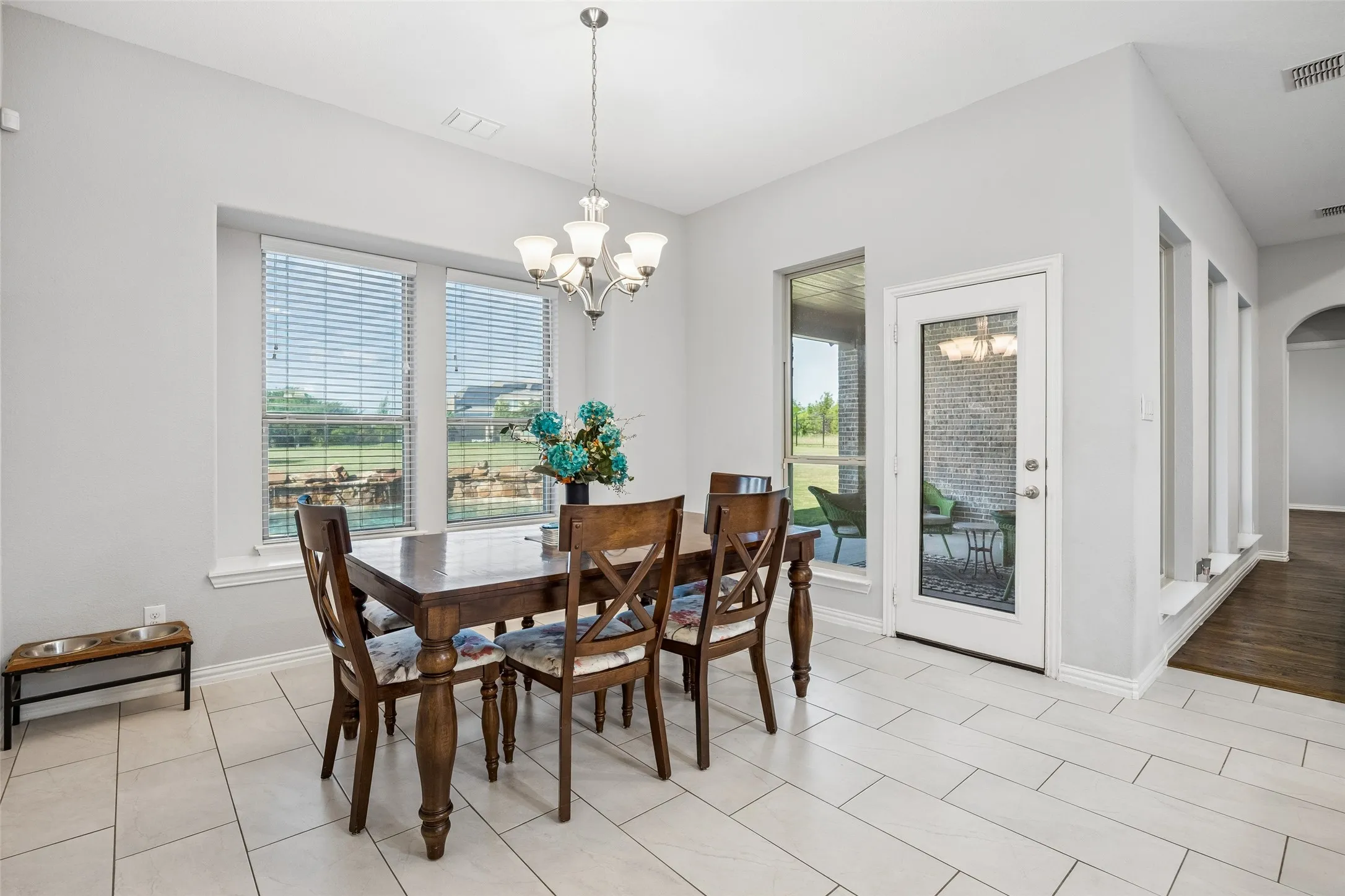 Single Family Residence For Sale in Ellis County , 2015 Alps Court, Cedar Hill, Texas 75104, 4 Bedroom, 3 Bathroom, 3 Garage spaces, 2,972 Sqft, built in 2019, mls#21272647, Real Estate Agent in Cedar Hill, Homes For Sale in Ellis county, Homes For Sale in Cedar Hill, Realtor in Cedar Hill Texas, Real Estate Brokerage Independent Realty Texas, Luminita Cordes Realtor