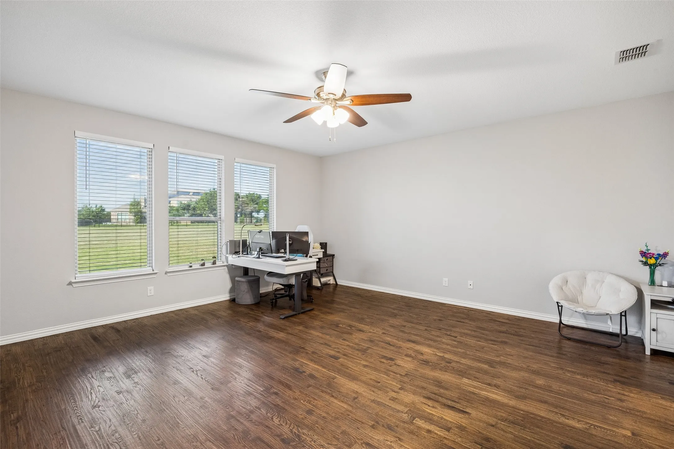 Single Family Residence For Sale in Ellis County , 2015 Alps Court, Cedar Hill, Texas 75104, 4 Bedroom, 3 Bathroom, 3 Garage spaces, 2,972 Sqft, built in 2019, mls#21272647, Real Estate Agent in Cedar Hill, Homes For Sale in Ellis county, Homes For Sale in Cedar Hill, Realtor in Cedar Hill Texas, Real Estate Brokerage Independent Realty Texas, Luminita Cordes Realtor