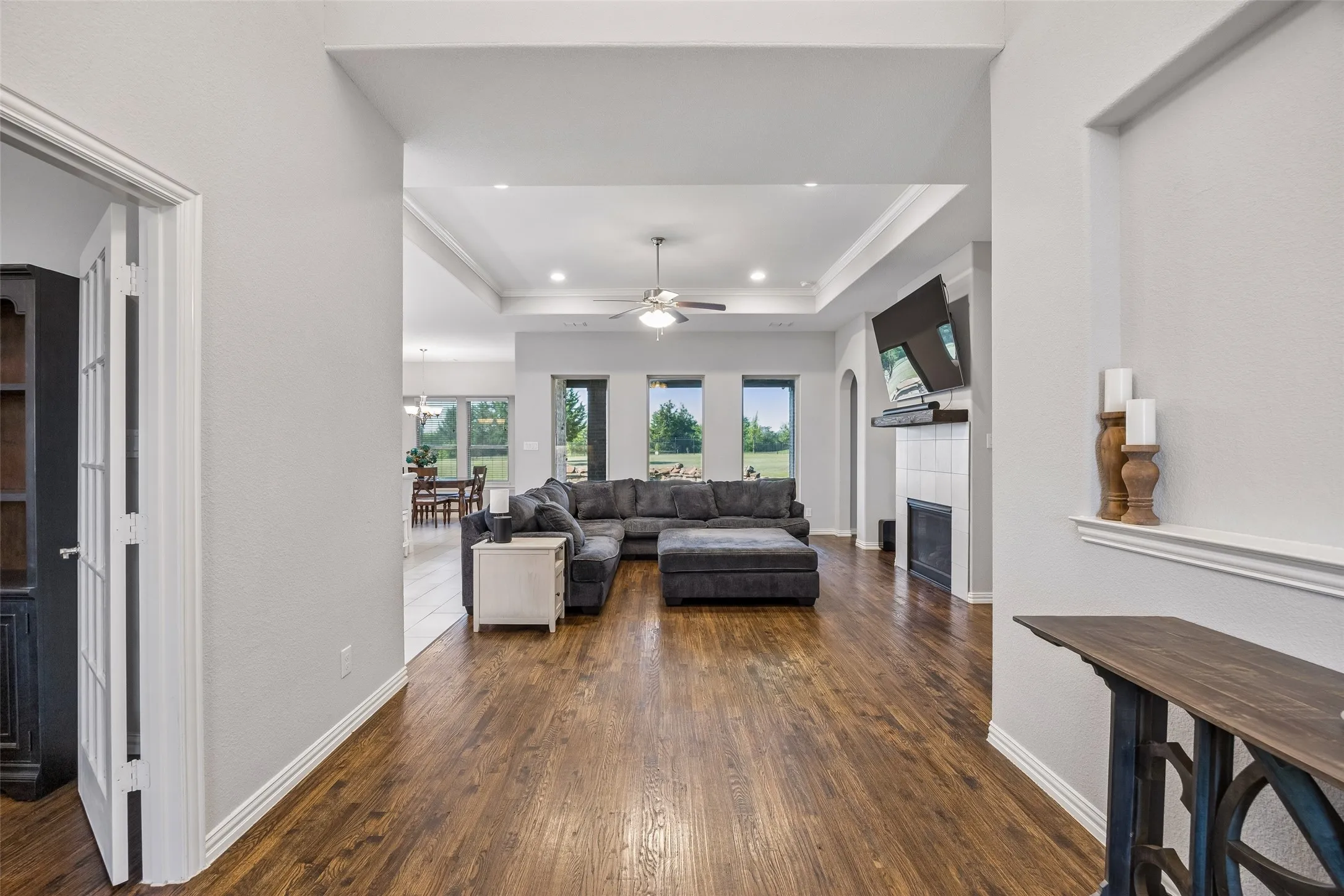 Single Family Residence For Sale in Ellis County , 2015 Alps Court, Cedar Hill, Texas 75104, 4 Bedroom, 3 Bathroom, 3 Garage spaces, 2,972 Sqft, built in 2019, mls#21272647, Real Estate Agent in Cedar Hill, Homes For Sale in Ellis county, Homes For Sale in Cedar Hill, Realtor in Cedar Hill Texas, Real Estate Brokerage Independent Realty Texas, Luminita Cordes Realtor
