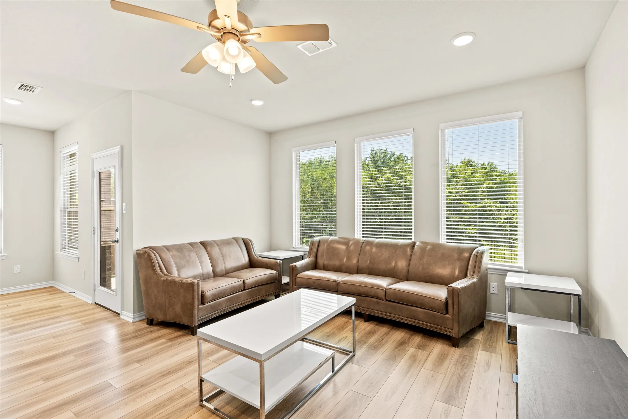 Single Family Residence For Sale in Kaufman County , 1515 bridlepath, Forney, Texas 75126, 4 Bedrooms, 3 Bathrooms, 2 Garage spaces, 1,916 Sqft, built in 2024, Price $300,000, mls#21272743, Real Estate Agent in Forney, Homes For Sale in Kaufman county, Homes For Sale in Forney, Realtor in Forney Texas, Real Estate Brokerage Independent Realty Texas, Luminita Cordes Realtor