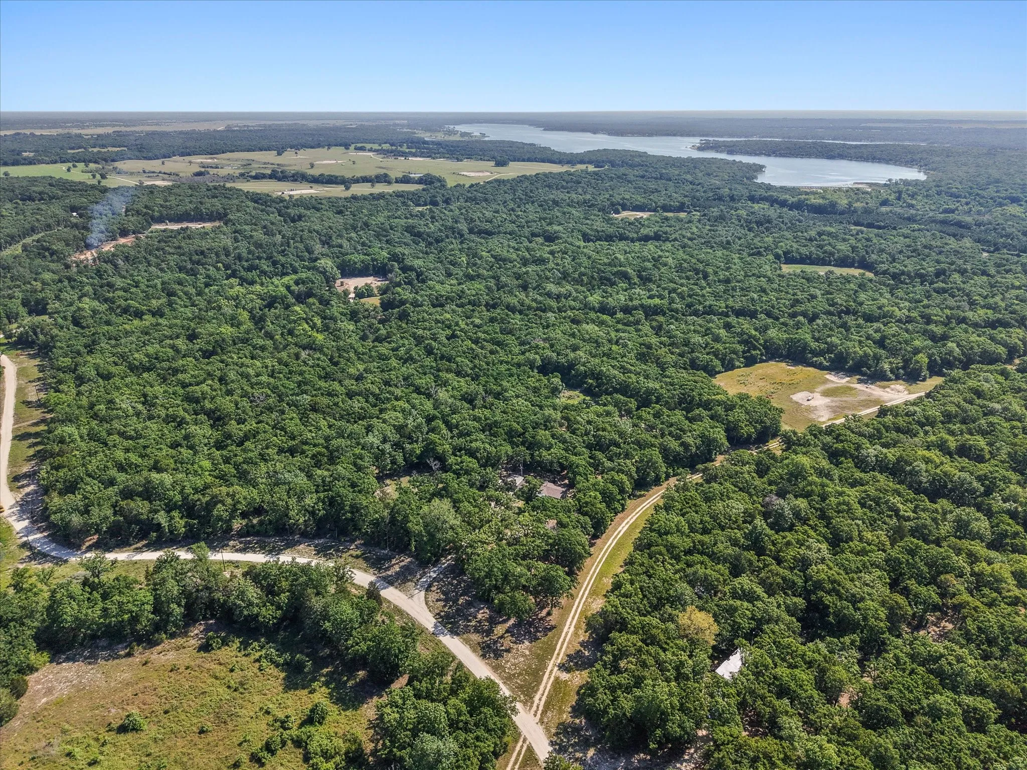 Mobile Home For Sale in Freestone County , 140 PRIVATE ROAD 207, Fairfield, Texas 75840, 3 Bedroom, 2 Bathroom, Garage spaces, 1,800 Sqft, built in 2023, mls#21268279, Real Estate Agent in Fairfield, Homes For Sale in Freestone county, Homes For Sale in Fairfield, Realtor in Fairfield Texas, Real Estate Brokerage Independent Realty Texas, Luminita Cordes Realtor