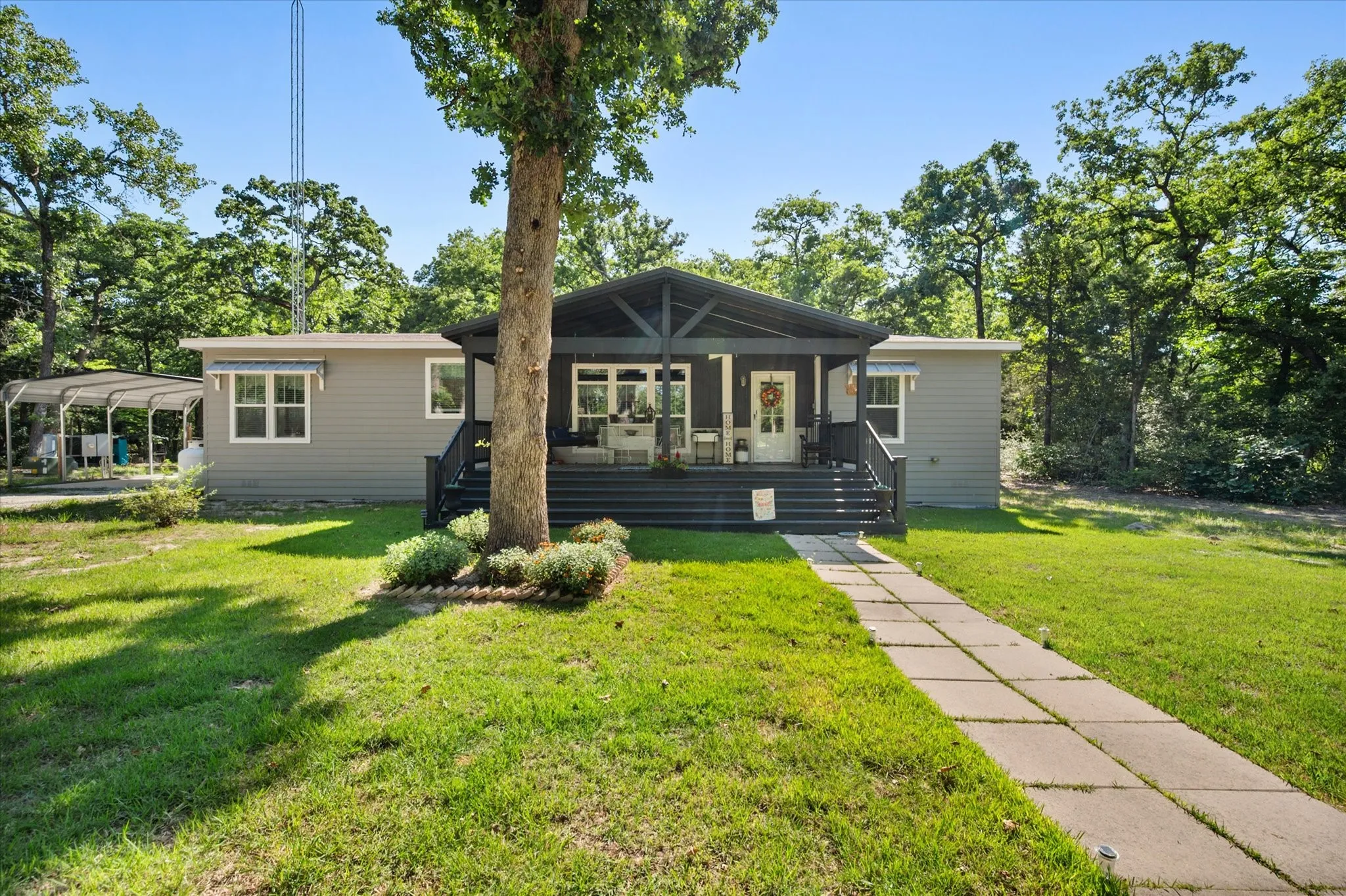 Mobile Home For Sale in Freestone County , 140 PRIVATE ROAD 207, Fairfield, Texas 75840, 3 Bedroom, 2 Bathroom, Garage spaces, 1,800 Sqft, built in 2023, mls#21268279, Real Estate Agent in Fairfield, Homes For Sale in Freestone county, Homes For Sale in Fairfield, Realtor in Fairfield Texas, Real Estate Brokerage Independent Realty Texas, Luminita Cordes Realtor